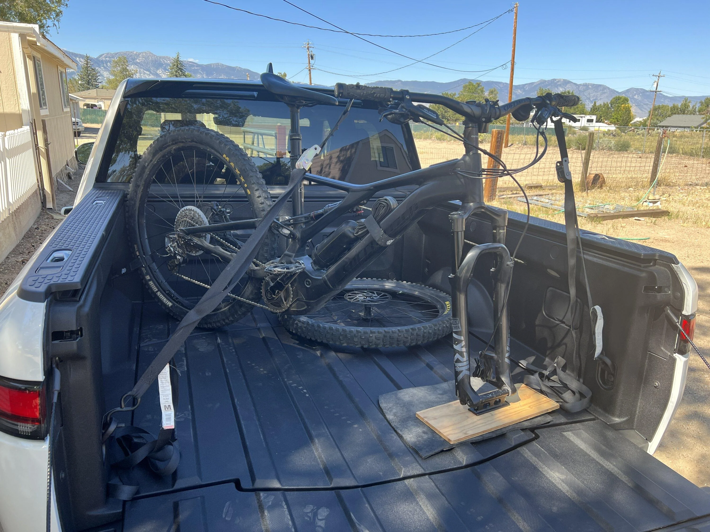 Rivian R1T R1S Bed Rack options from Xtrusion Overland IMG_1408