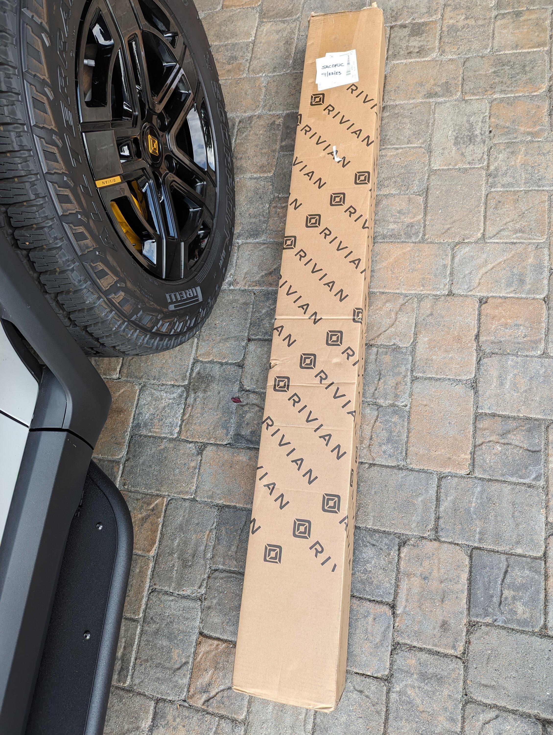 Rivian R1T R1S SF Bay Area - New Rivian Cargo Crossbars - NIB PXL_20230922_162557039