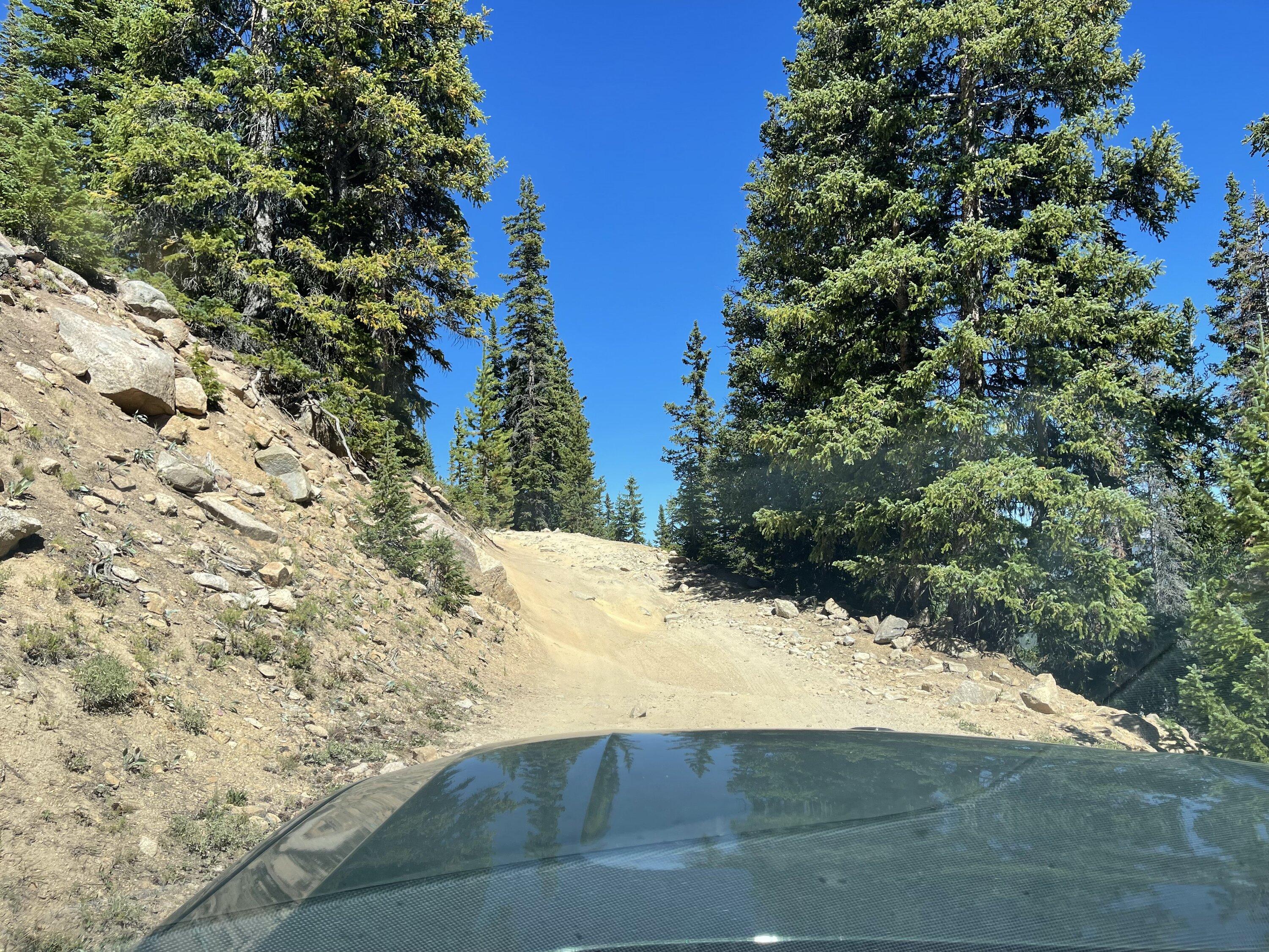 Rivian R1T R1S R1S over Hagerman Pass in Colorado IMG_5826