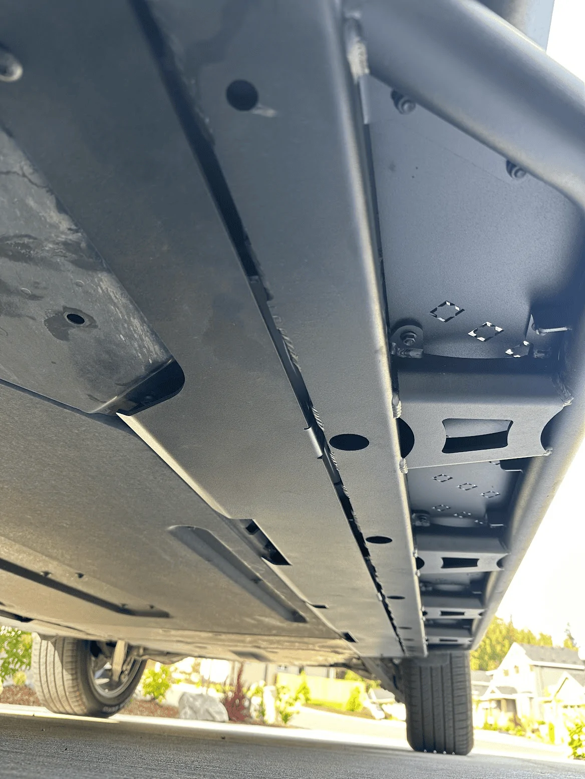 Rivian R1T R1S Master Thread:  Review of the EV Sportline RMaxx Running Boards/Sliders (from Team 1EV) 1695425609041