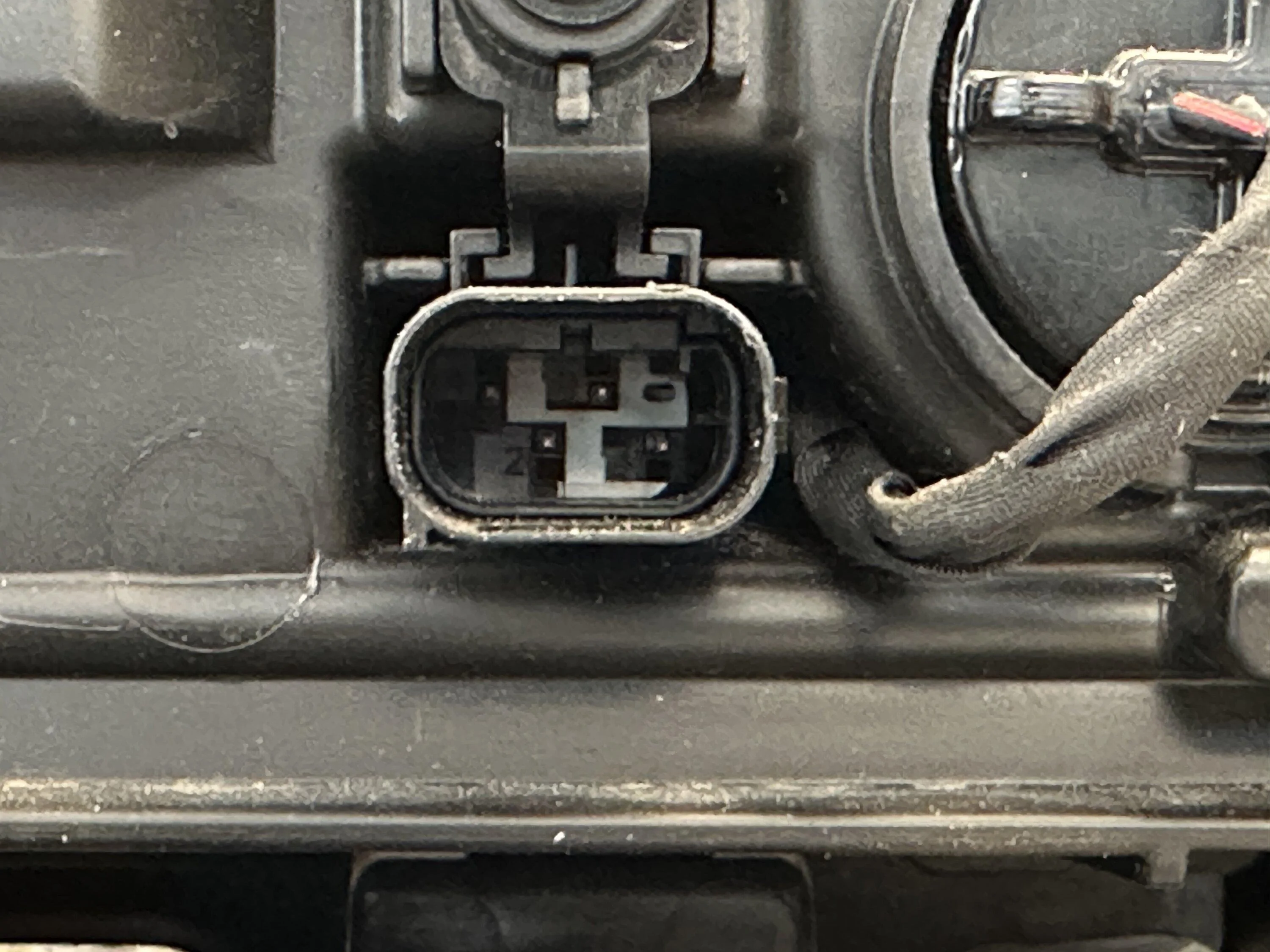 Rivian R1T R1S Changing front light bar color? IMG_0856