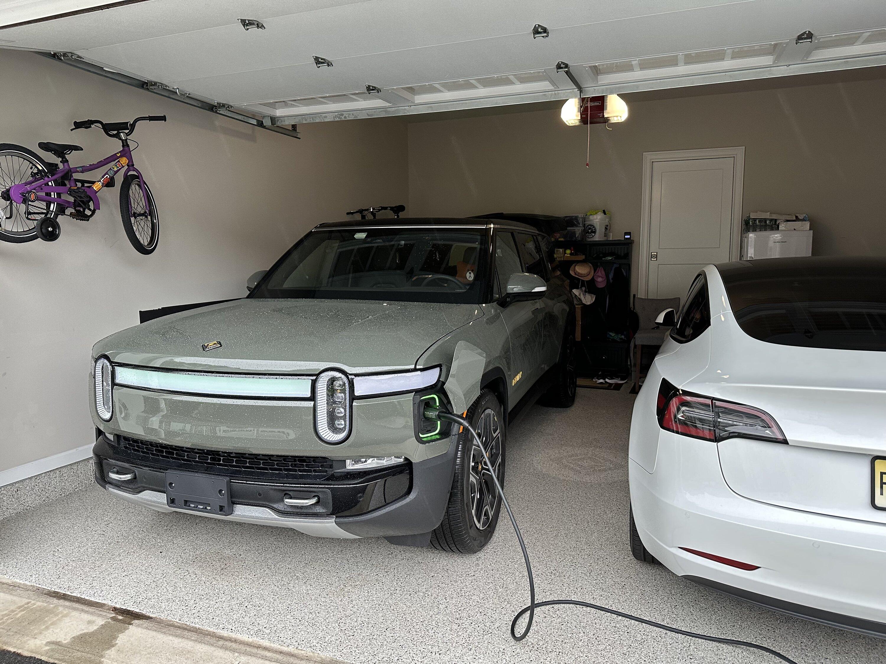 Rivian R1T R1S latest VIN for R1S IMG_3195