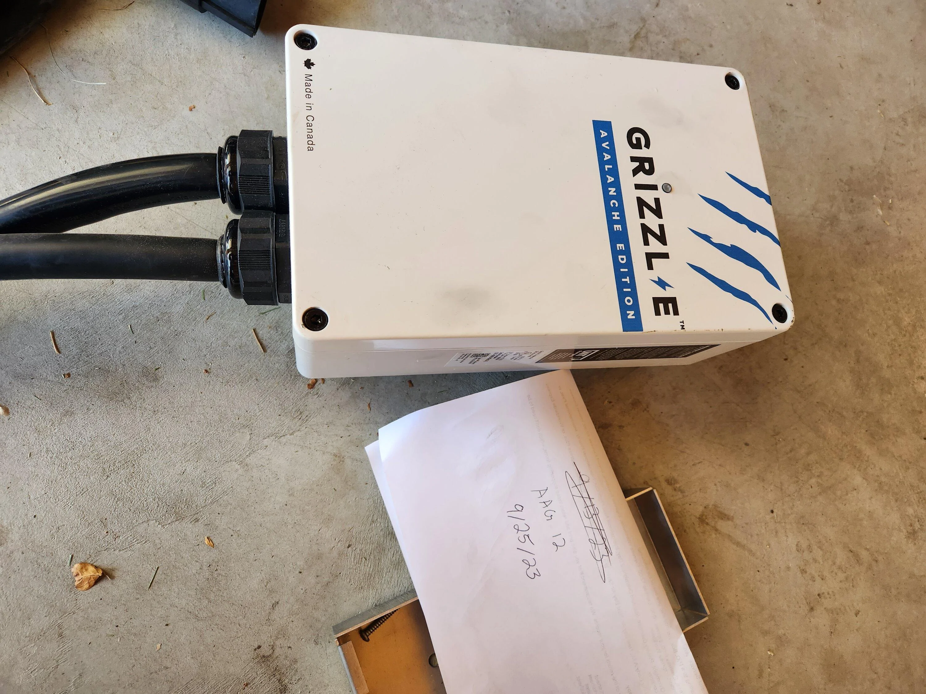 Rivian R1T R1S $200 GRIZZL-E level 2 40amp evse "ev charger" 20230925_112623