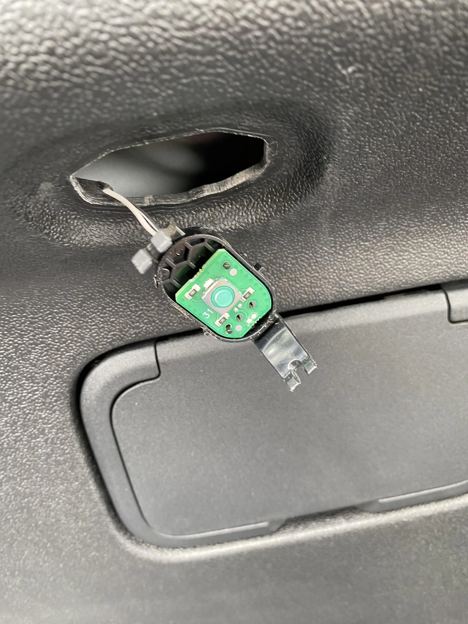 Rivian R1T R1S Disabling the R1T bed escape button? C35976FC-4FF8-438D-B8F5-370169476F01