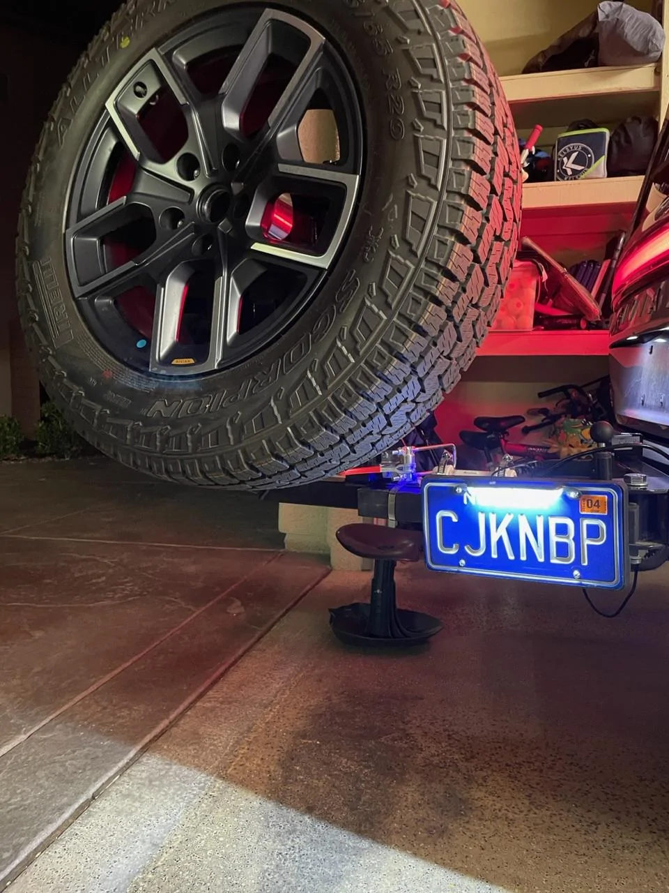 Rivian R1T R1S DIY rear license plate light for hitch accessory IMG_3892