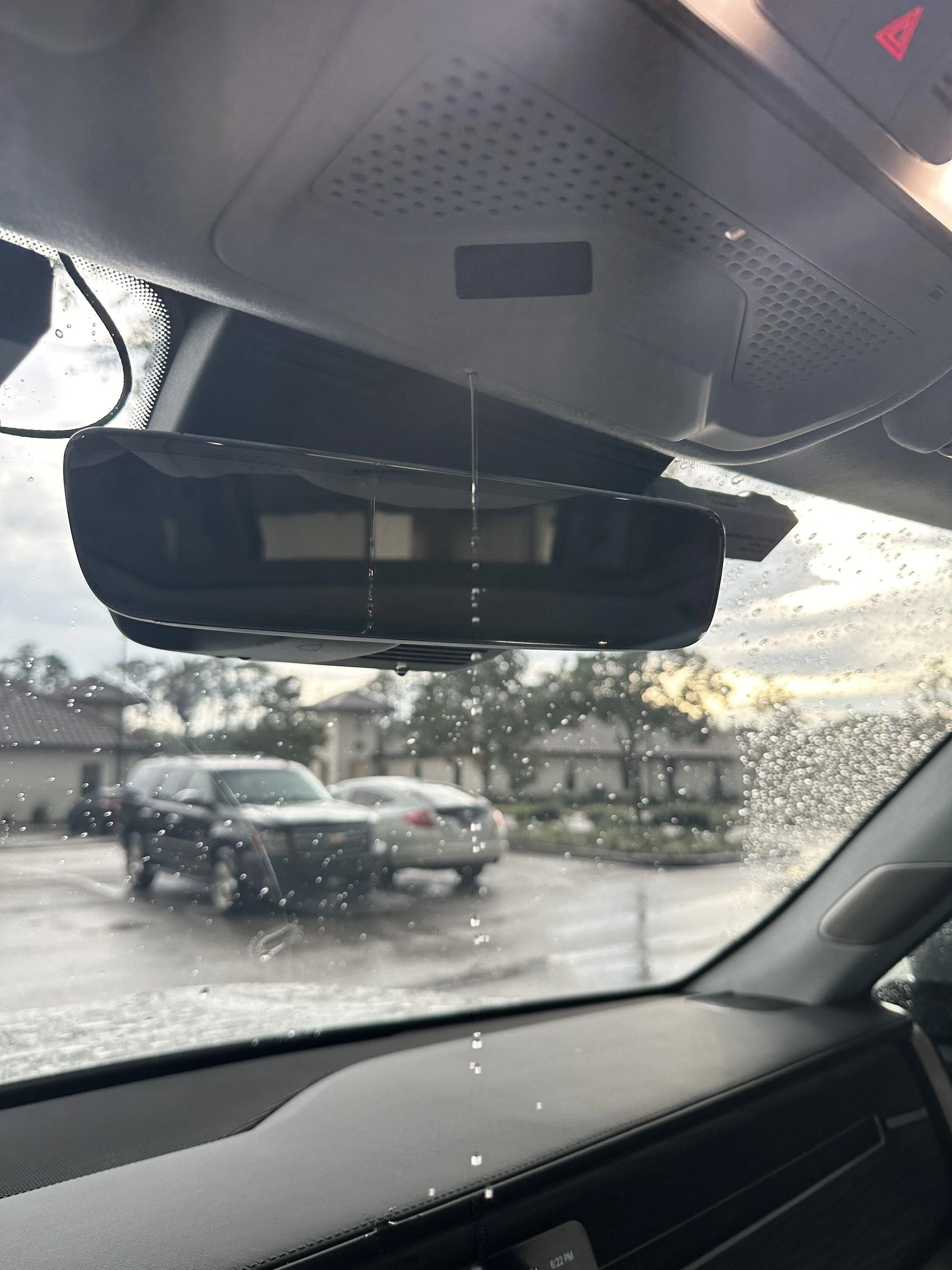 Rivian R1T R1S R1S roof leak? IMG_7033