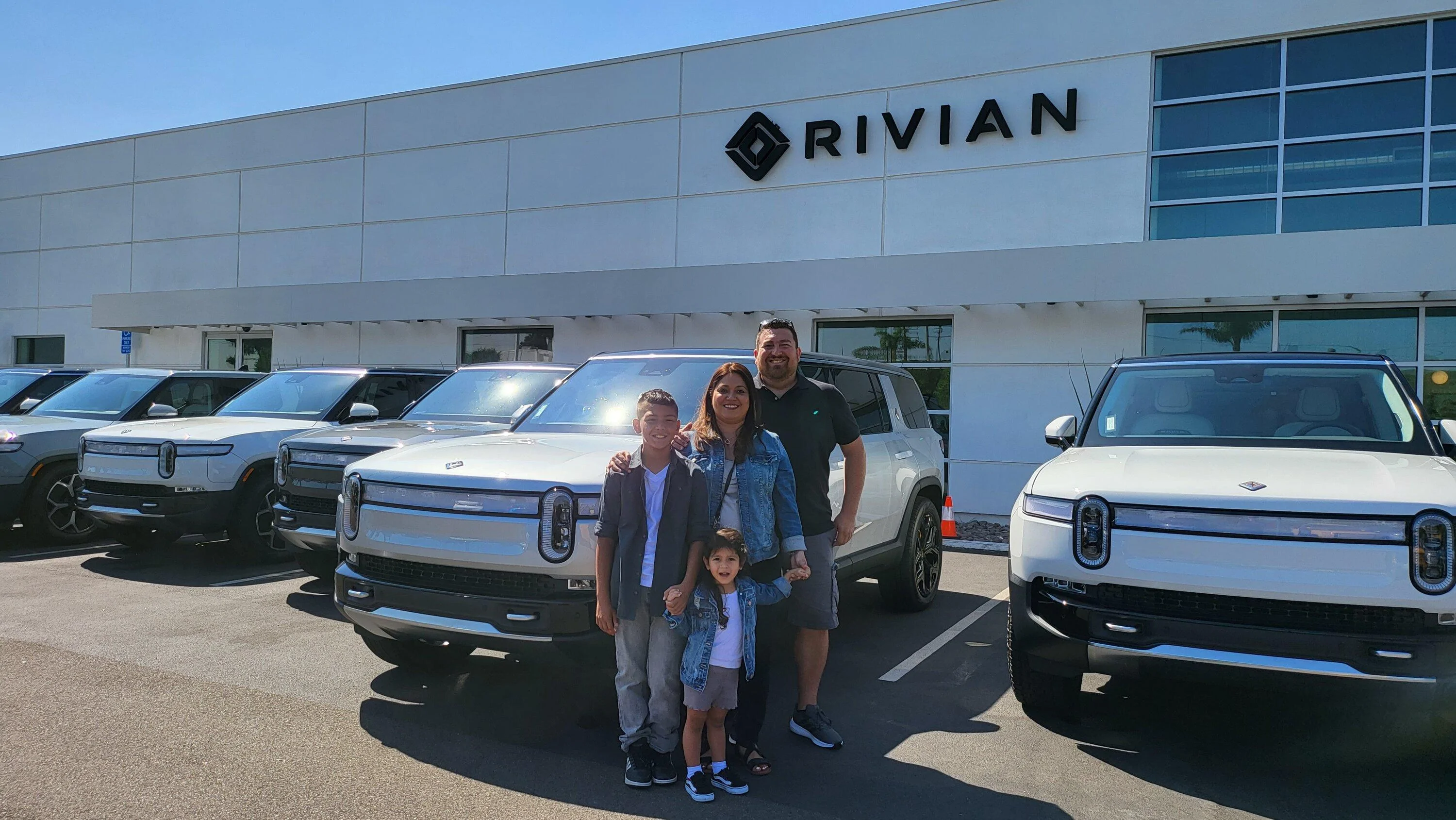 Rivian R1T R1S FINALLY ... delivery continued 20230925_113724