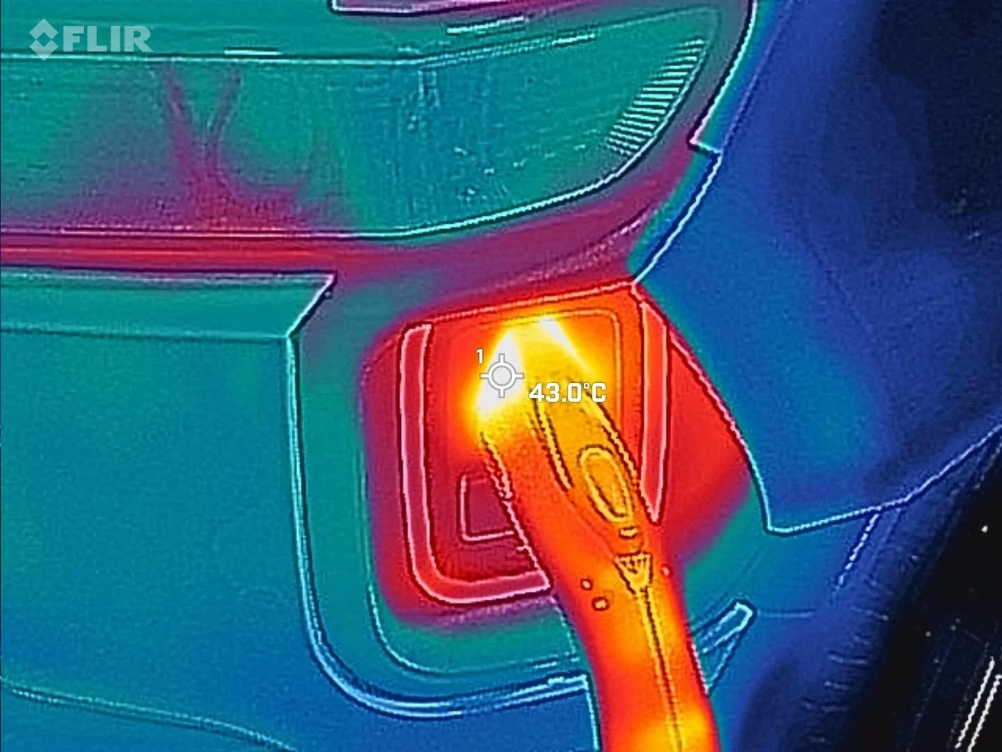 Rivian R1T R1S Thermal images of my Rivian home charger FLIR_20230928_090037_672_Original