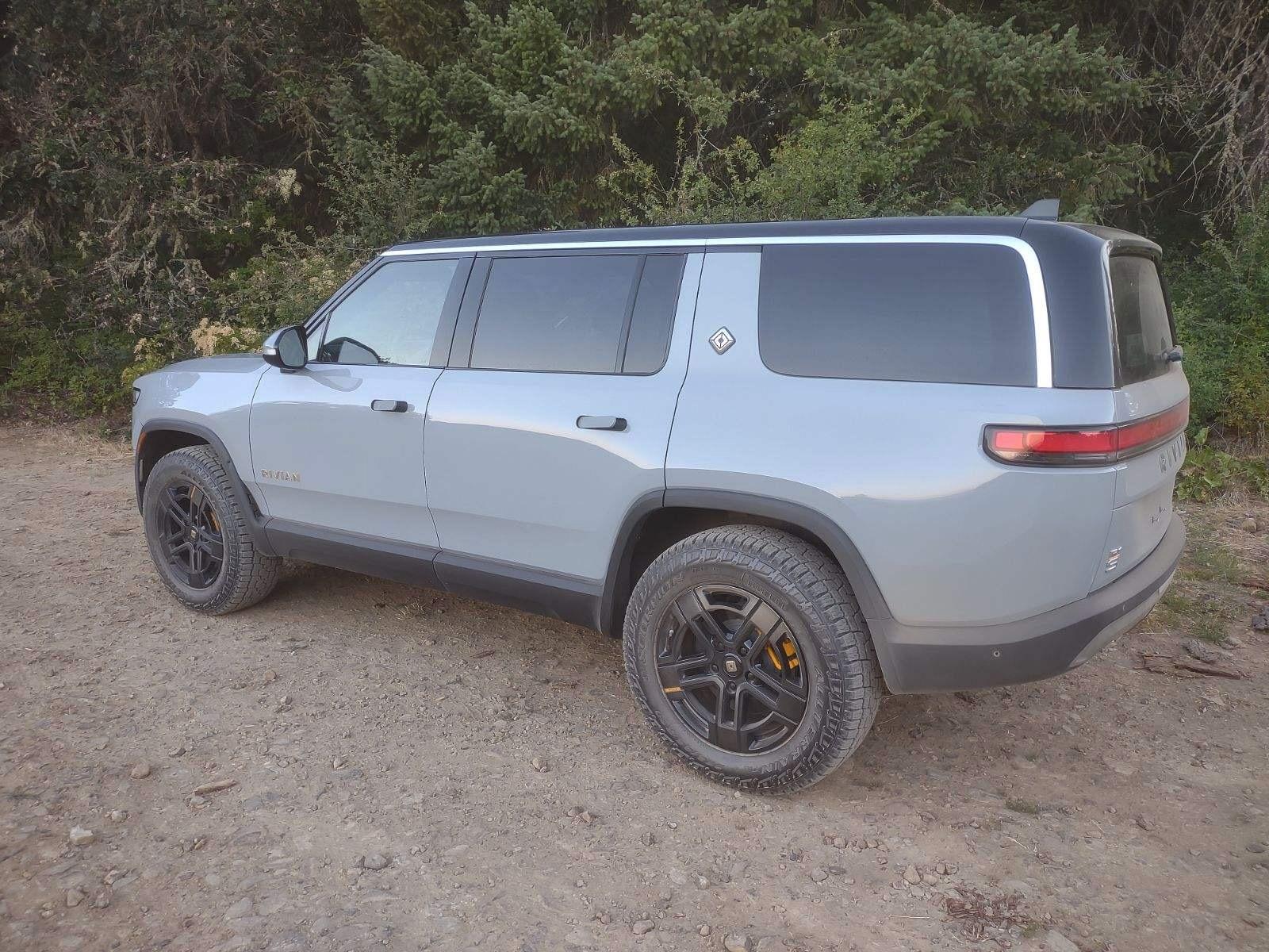 Rivian R1T R1S PNW Roll Call image000000