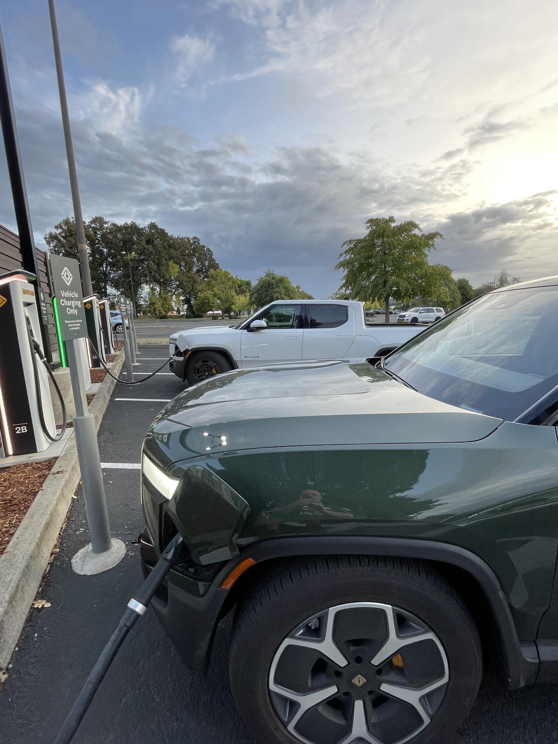 Rivian R1T R1S 5,200 mile R1T road trip from IN --> OR... AMA IMG_9431