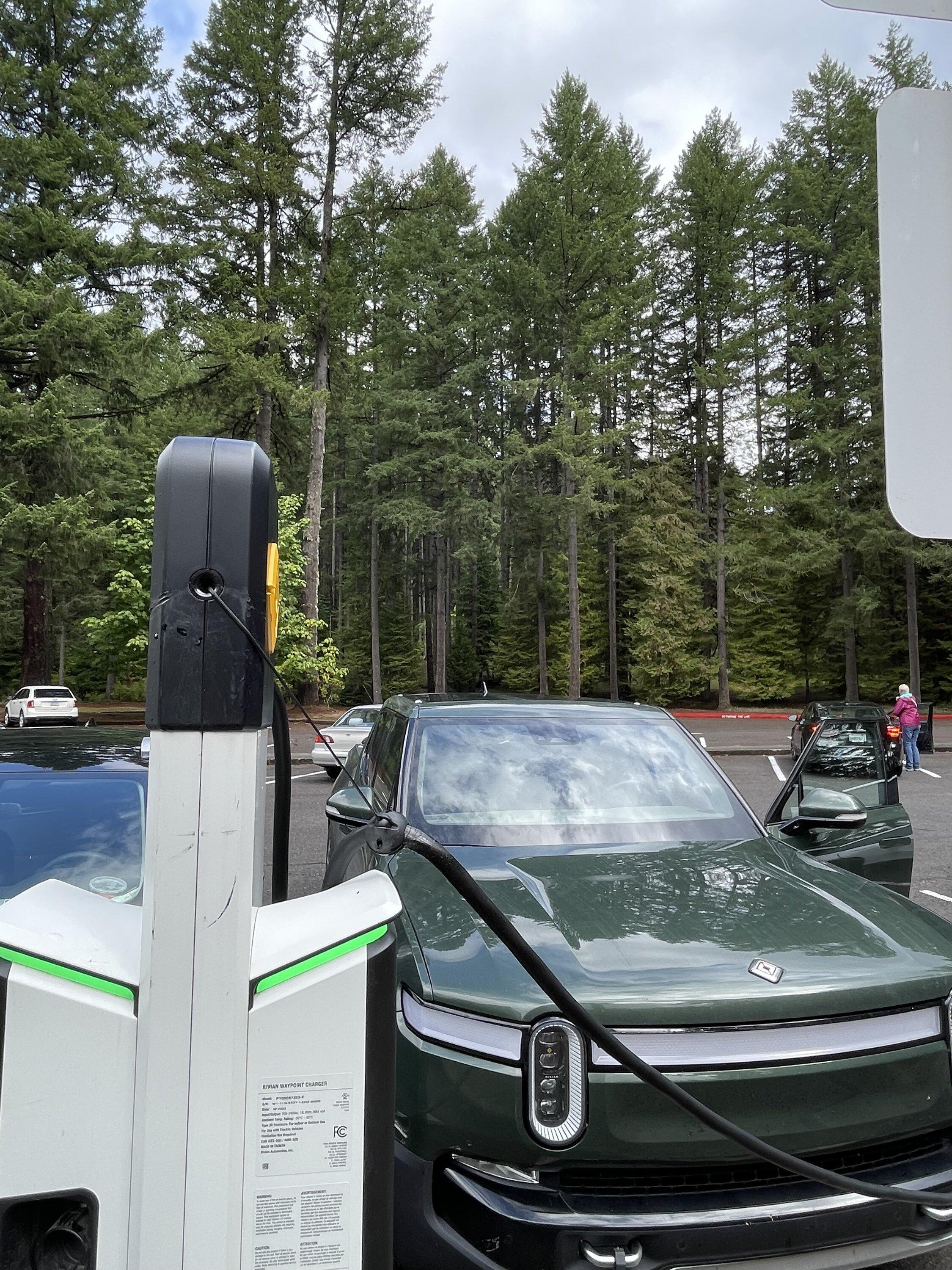 Rivian R1T R1S 5,200 mile R1T road trip from IN --> OR... AMA IMG_9386
