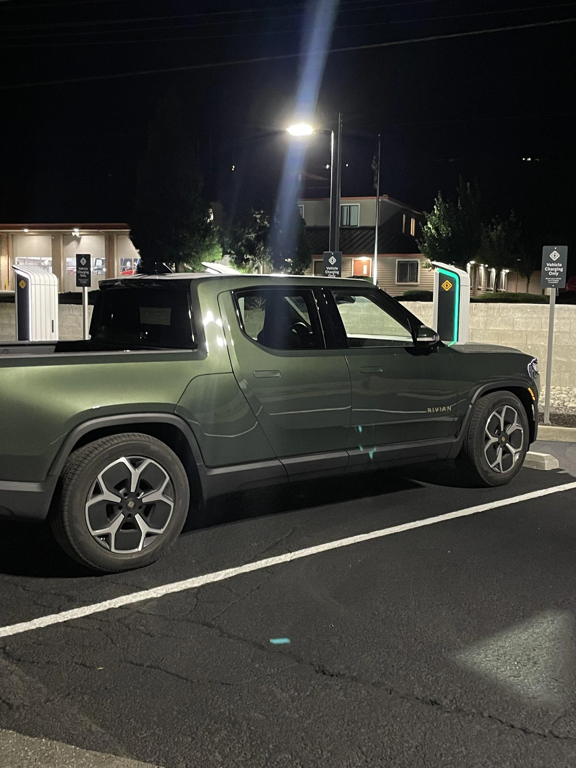 Rivian R1T R1S 5,200 mile R1T road trip from IN --> OR... AMA IMG_9380