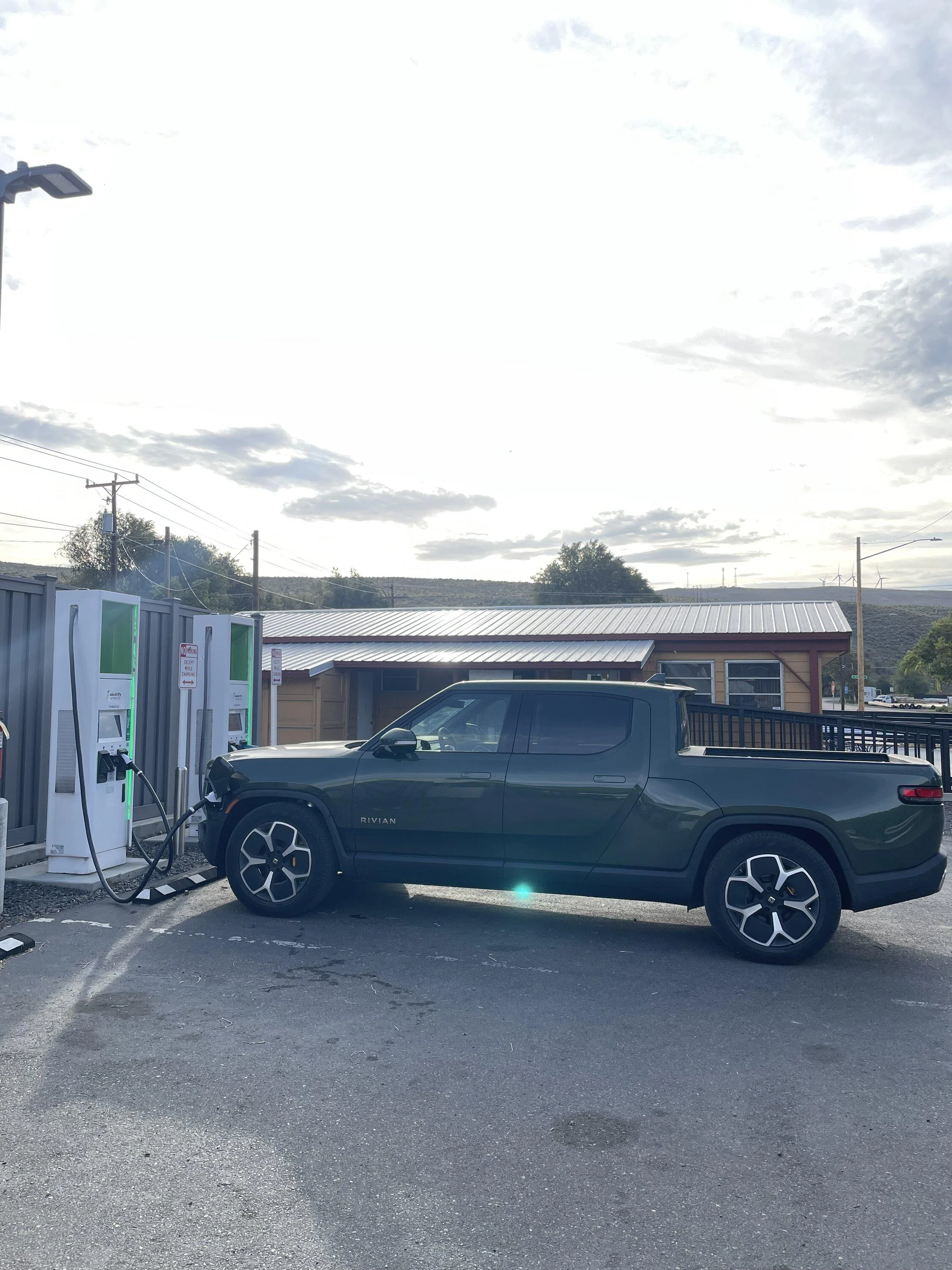 Rivian R1T R1S 5,200 mile R1T road trip from IN --> OR... AMA IMG_9364