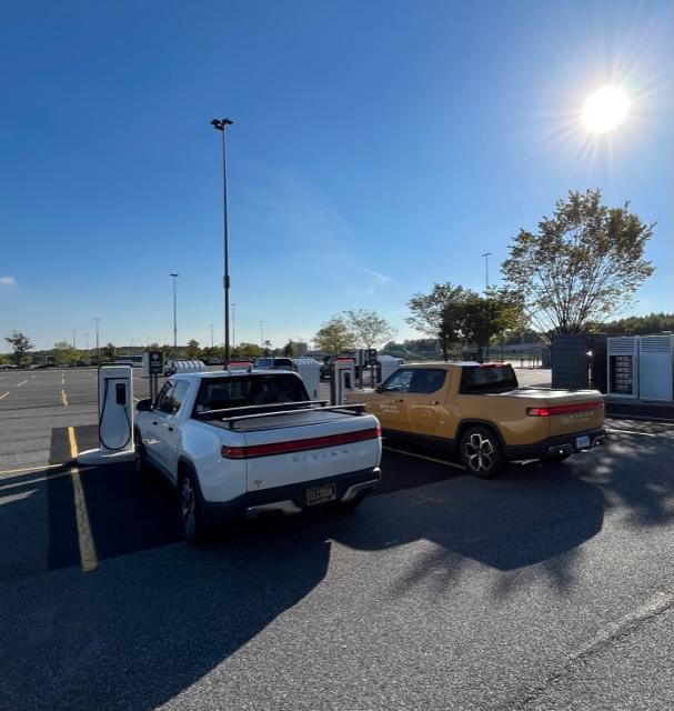 Rivian R1T R1S Rivian RAN chargers - Delaware i95 IMG_0615