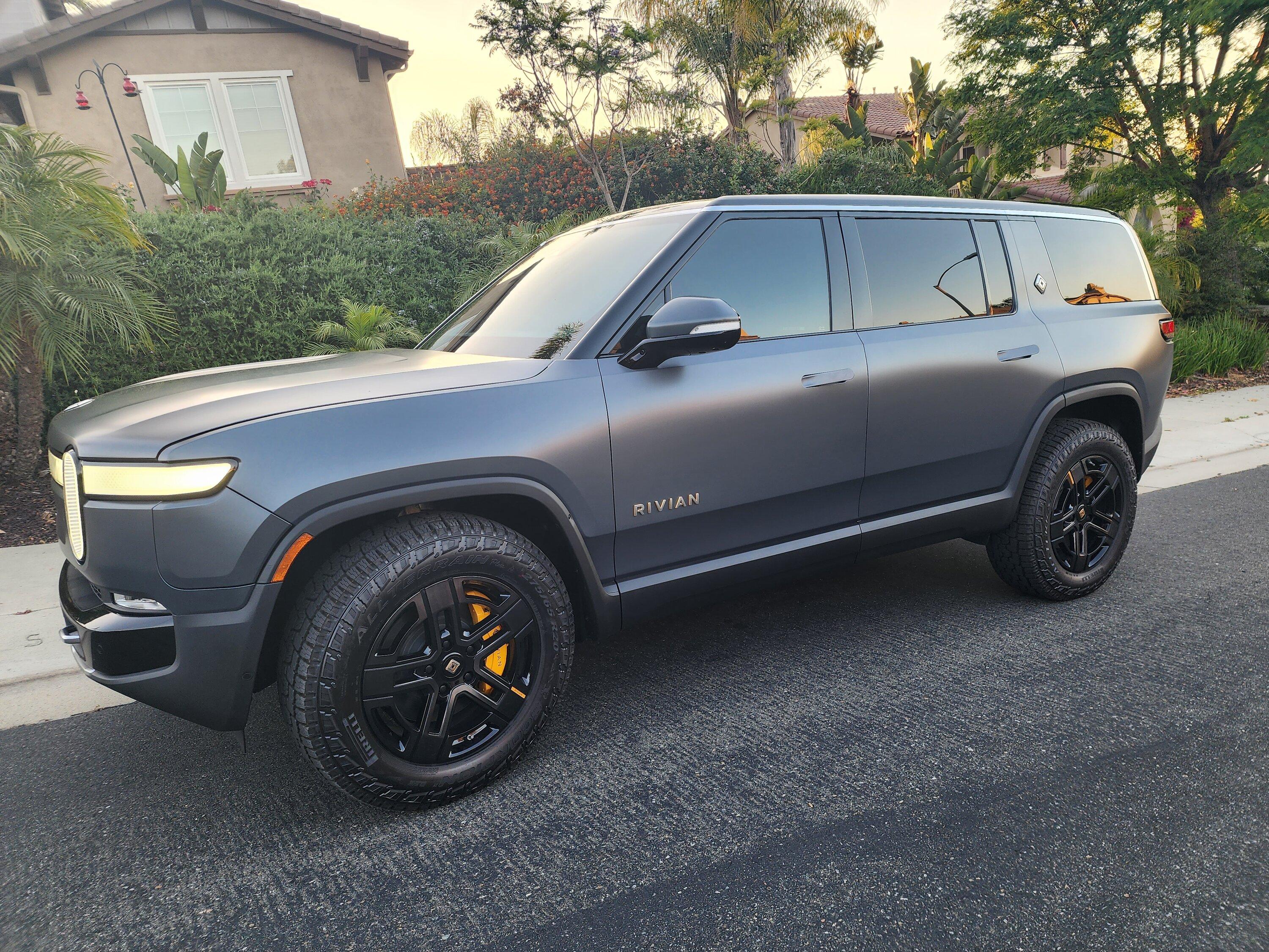 Rivian R1T R1S Matte wrap gang! Let's see photos of your matte Rivian R1T & R1S 20230703_193943