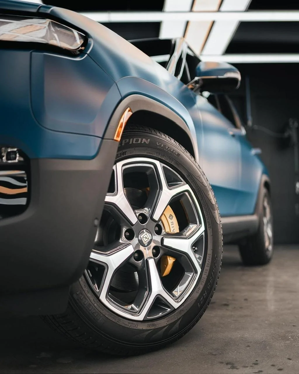 Rivian R1T R1S Matte wrap gang! Let's see photos of your matte Rivian R1T & R1S 347372003_262077012995792_6815557363502319995_n