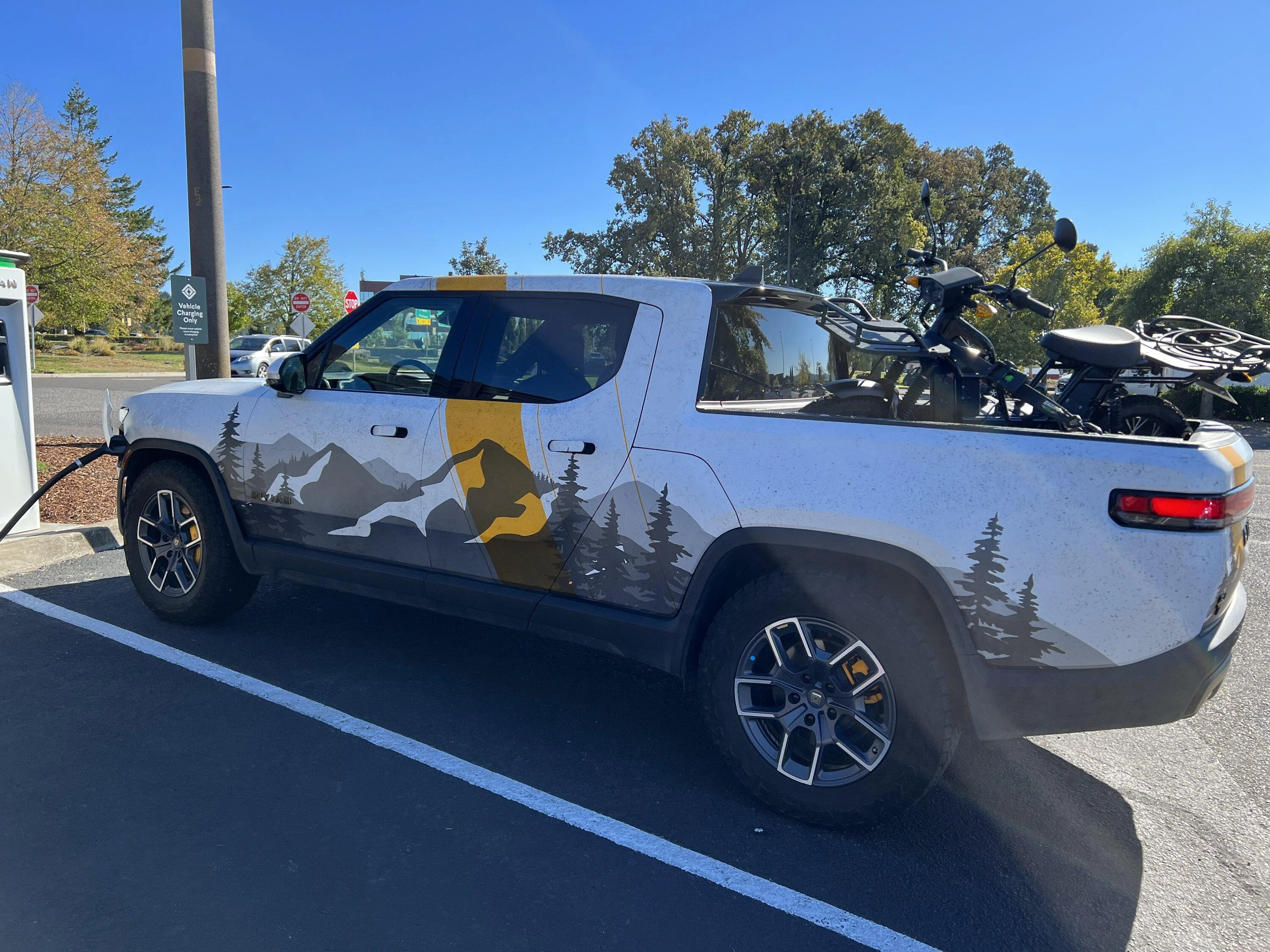 Rivian R1T R1S Custom design wrap on my R1T IMG_5223