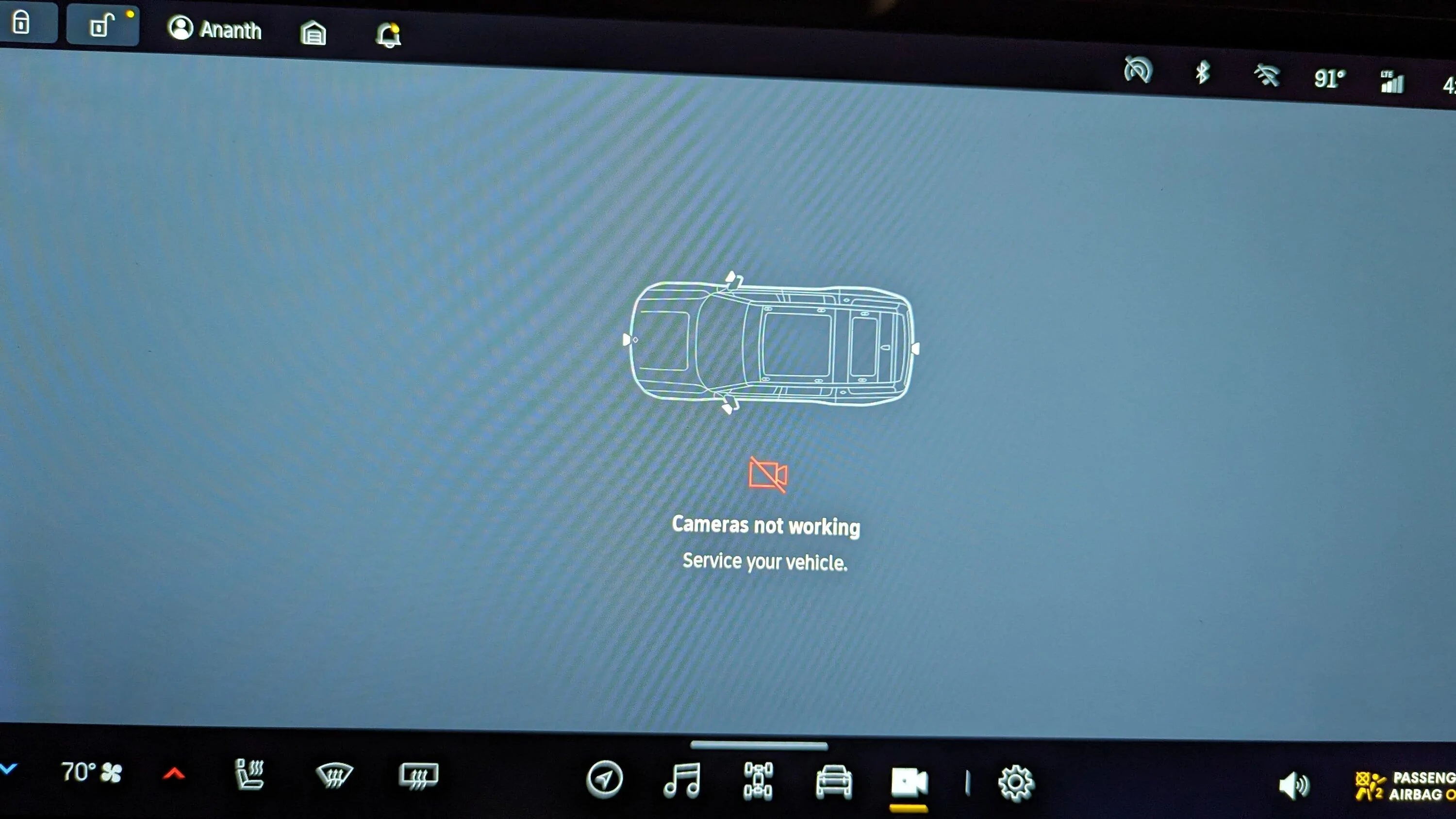 Rivian R1T R1S R1S Cameras not showing the feed PXL_20231005_232946219.MP