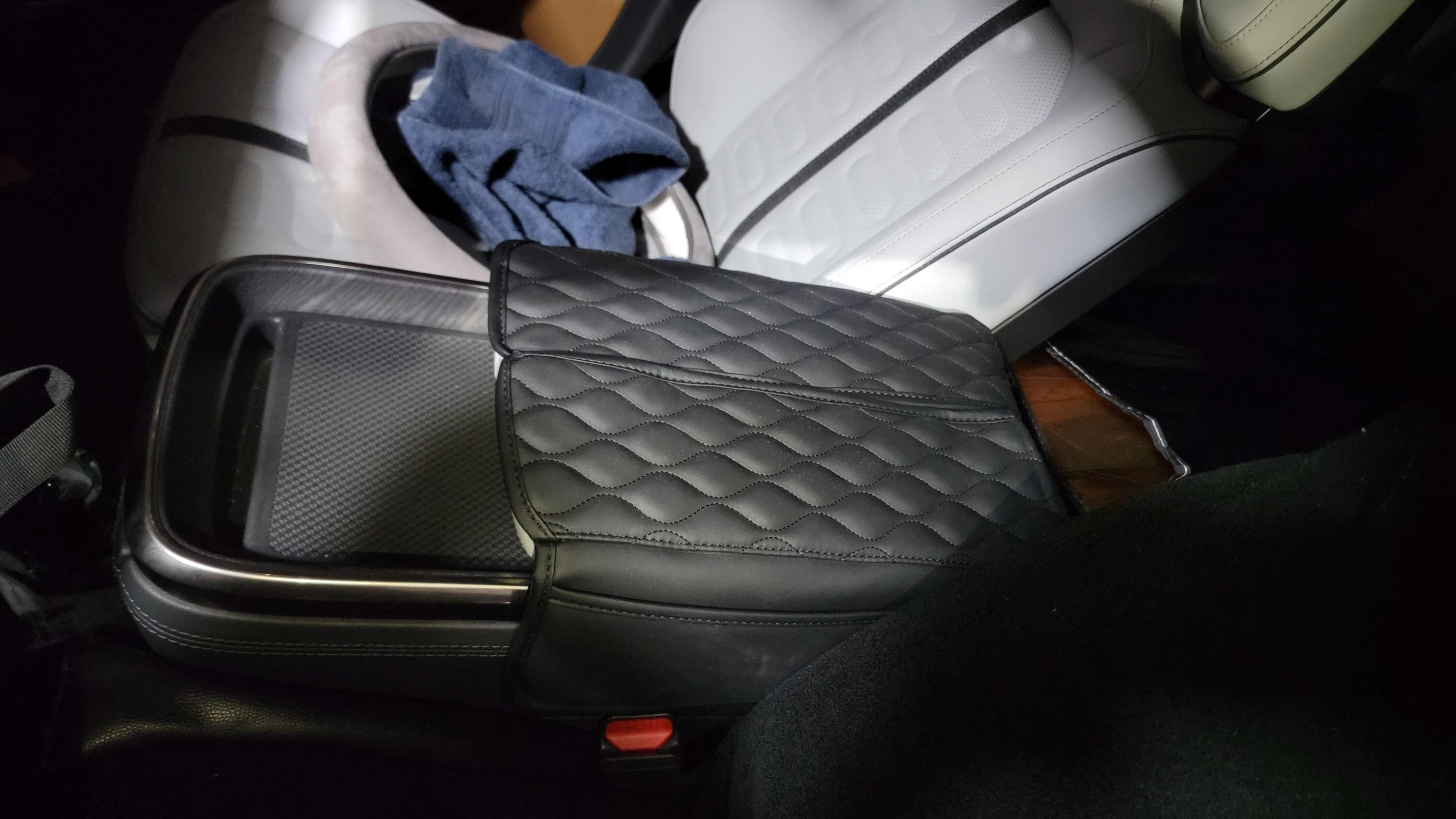 Rivian R1T R1S El CAP GRANITE Rivian Photos 20230930_230552