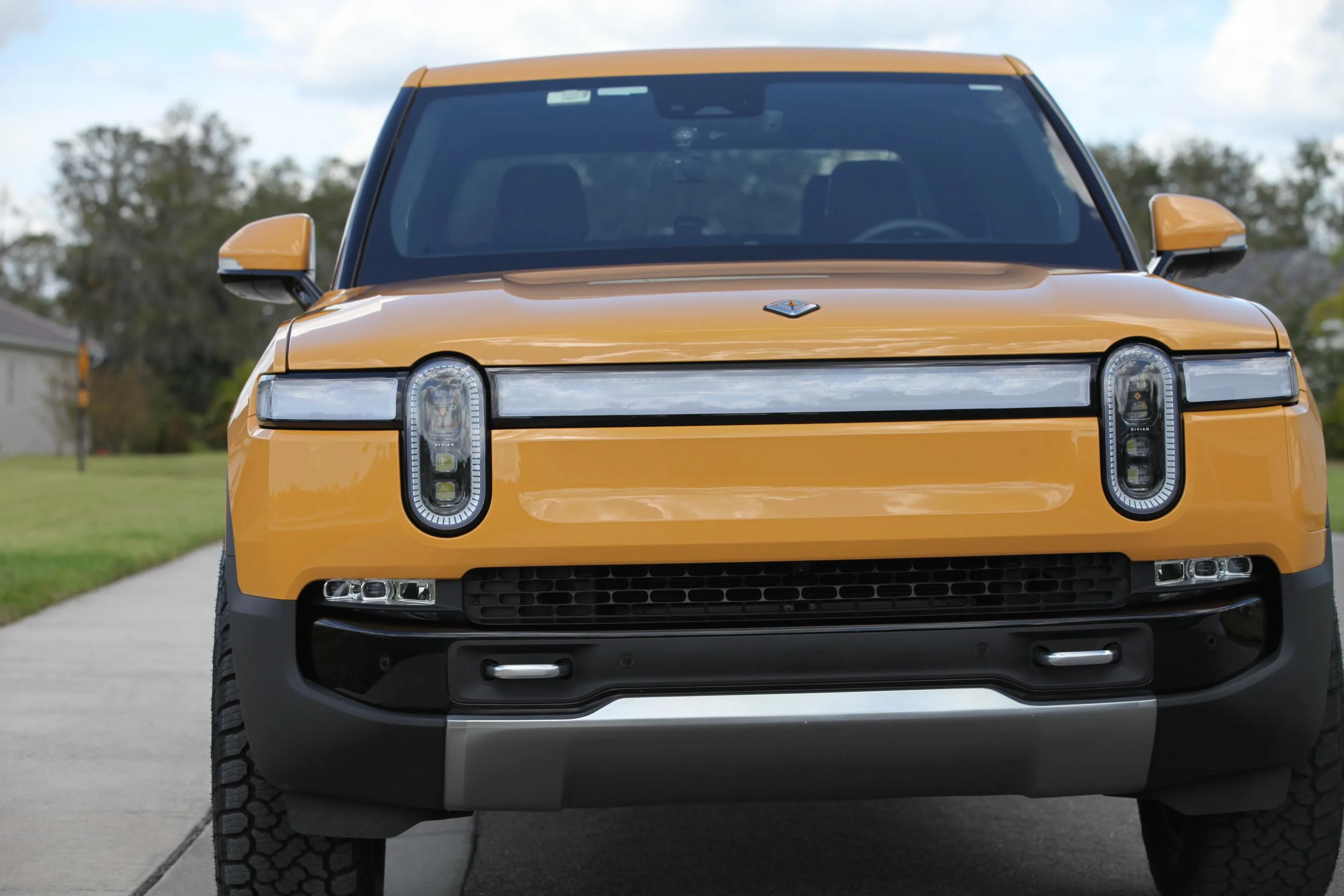 Rivian R1T R1S Phat Tires (285/60/20) Installed Continued... IMG_9311
