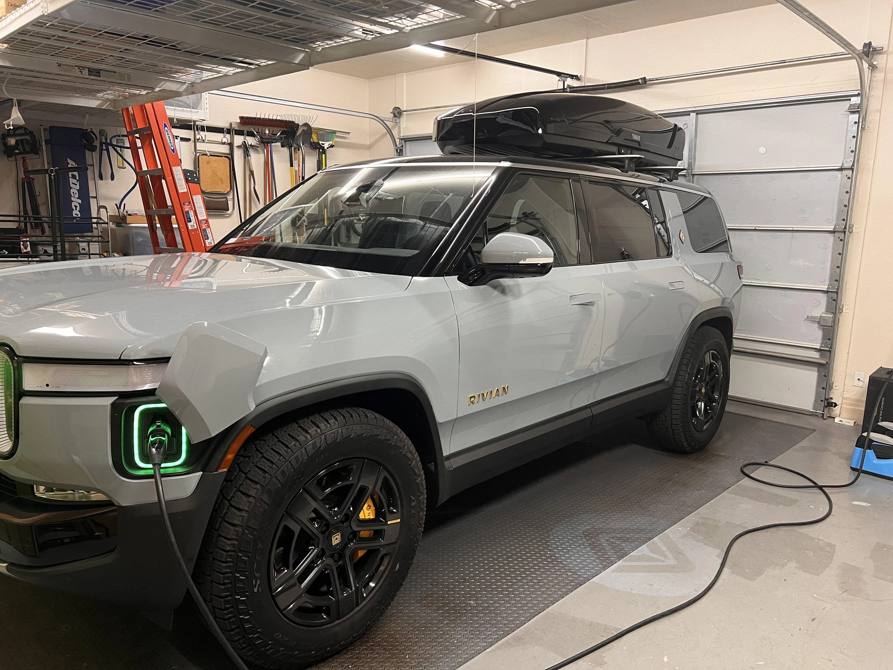 Rivian R1T R1S Roof cargo box recommendations IMG_7076