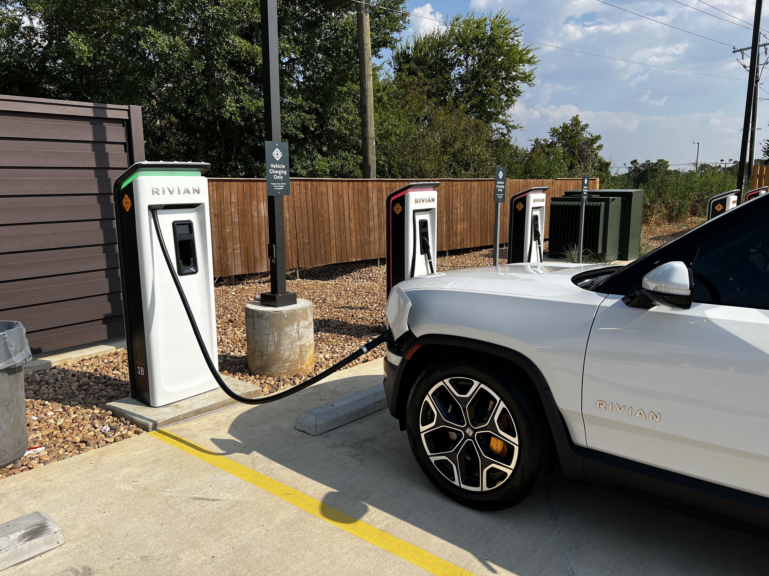 Rivian R1T R1S First RAN charge! IMG_8029