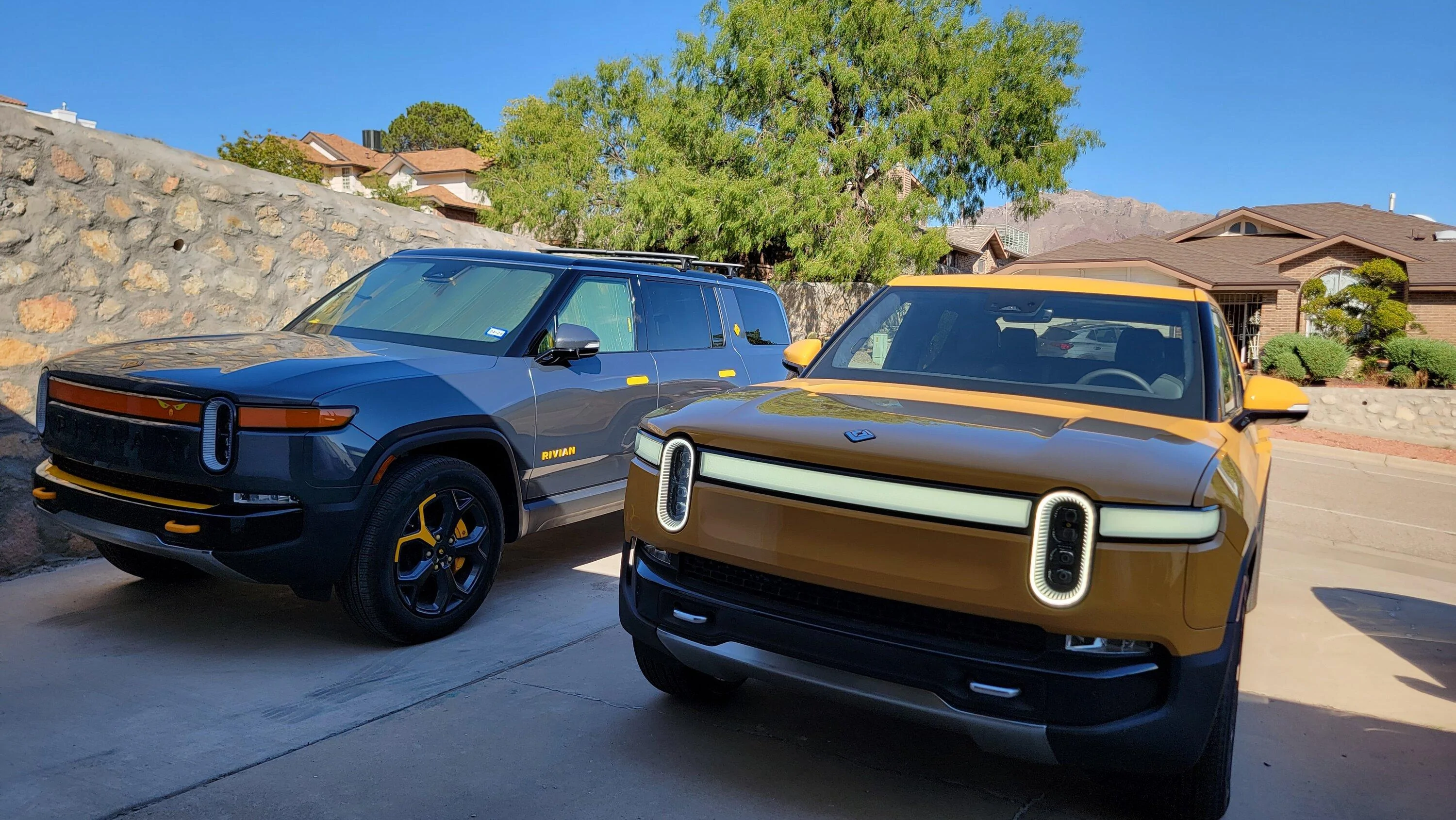 Rivian R1T R1S COMPASS YELLOW R1T Photos 20231006_154645