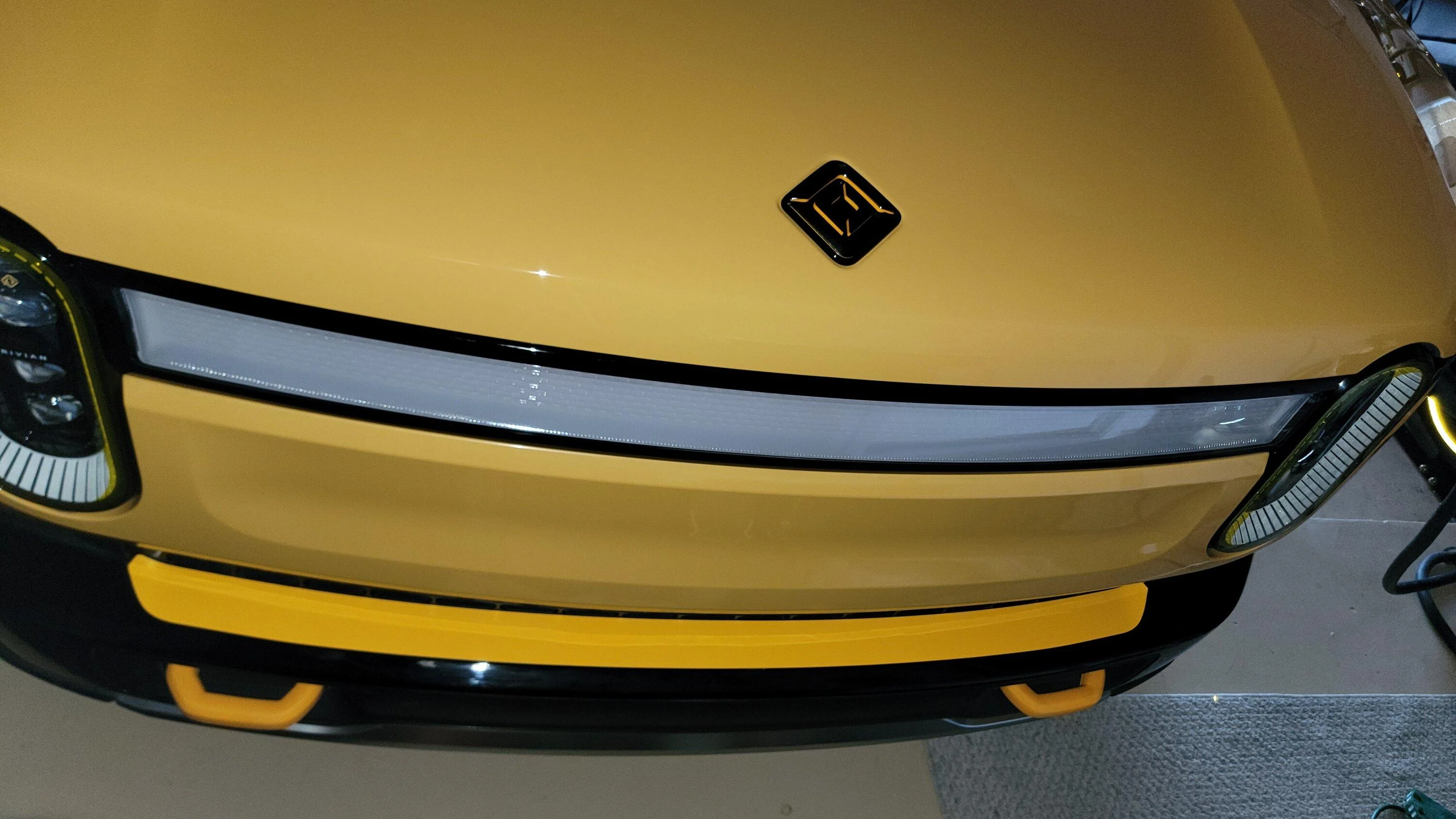 Rivian R1T R1S COMPASS YELLOW R1T Photos 20231007_182738
