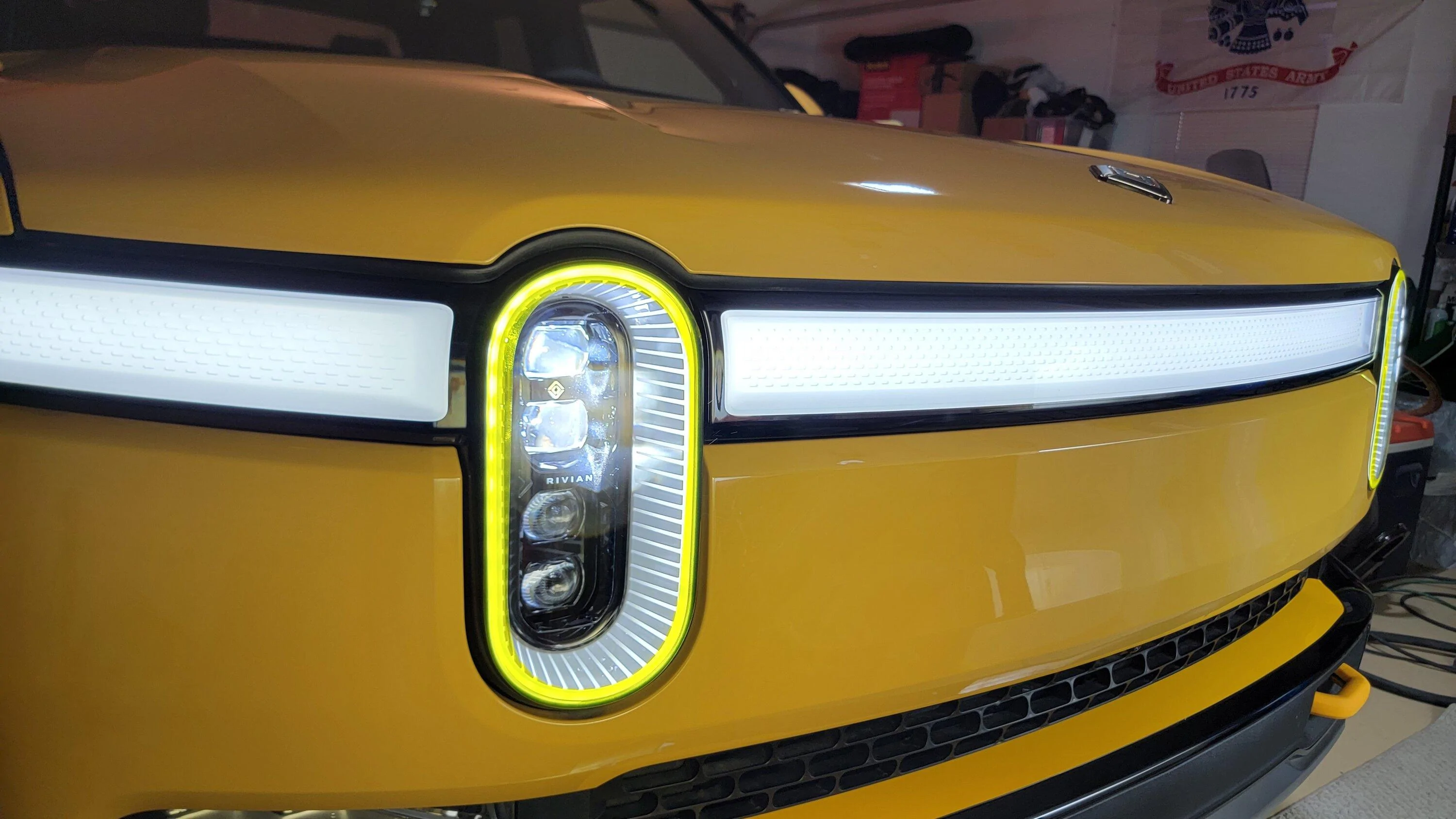 Rivian R1T R1S COMPASS YELLOW R1T Photos 20231008_064820