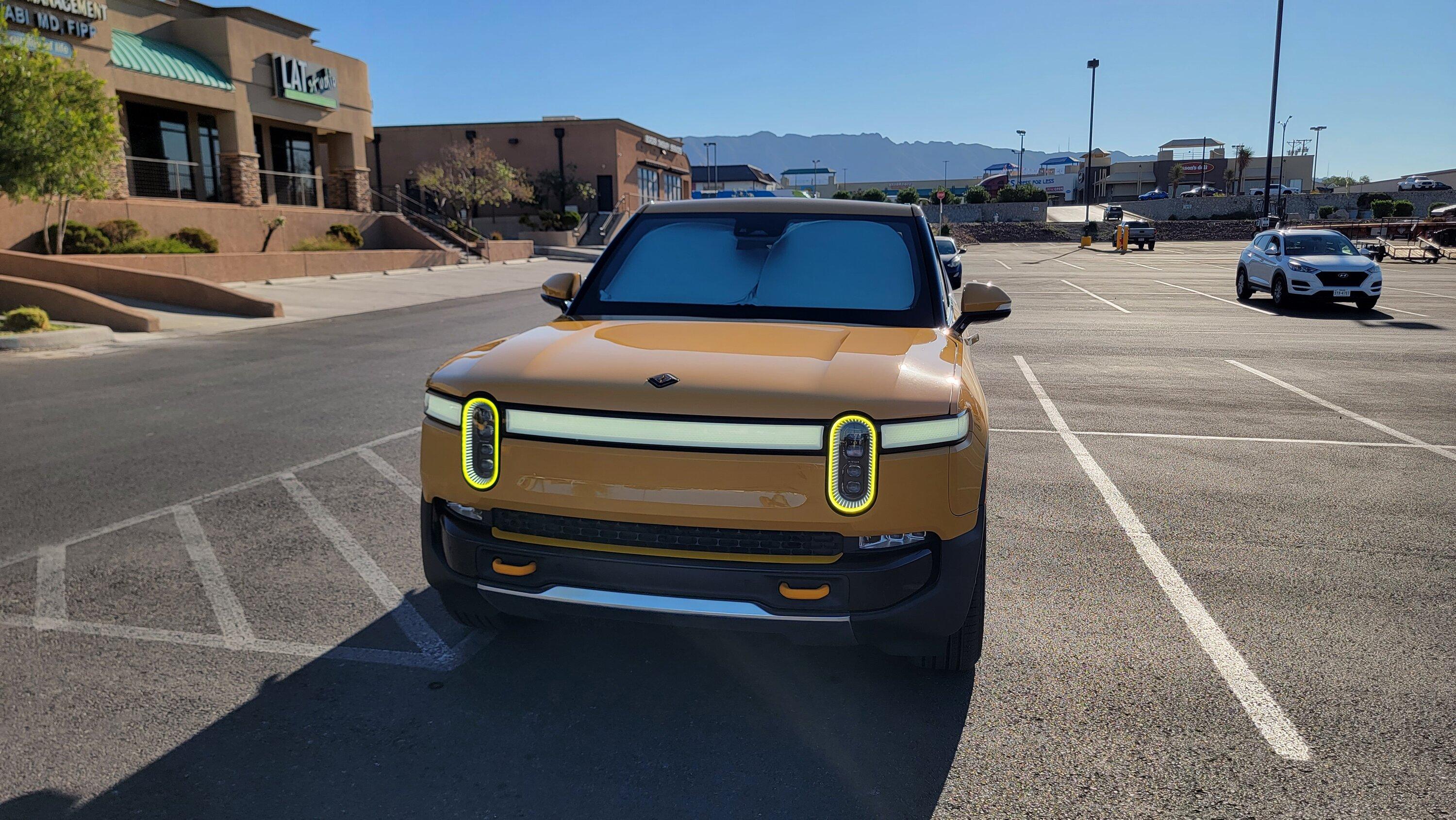 Rivian R1T R1S COMPASS YELLOW R1T Photos 20231008_090840