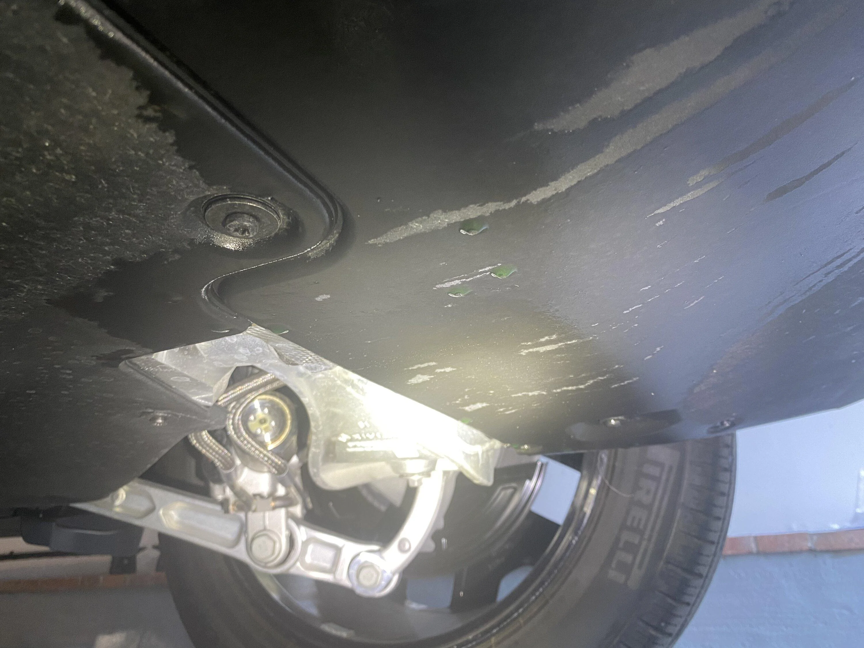 Rivian R1T R1S Only took 180 miles to end up in shop B4D4D788-A2DB-48A8-84C3-7A01D287B020