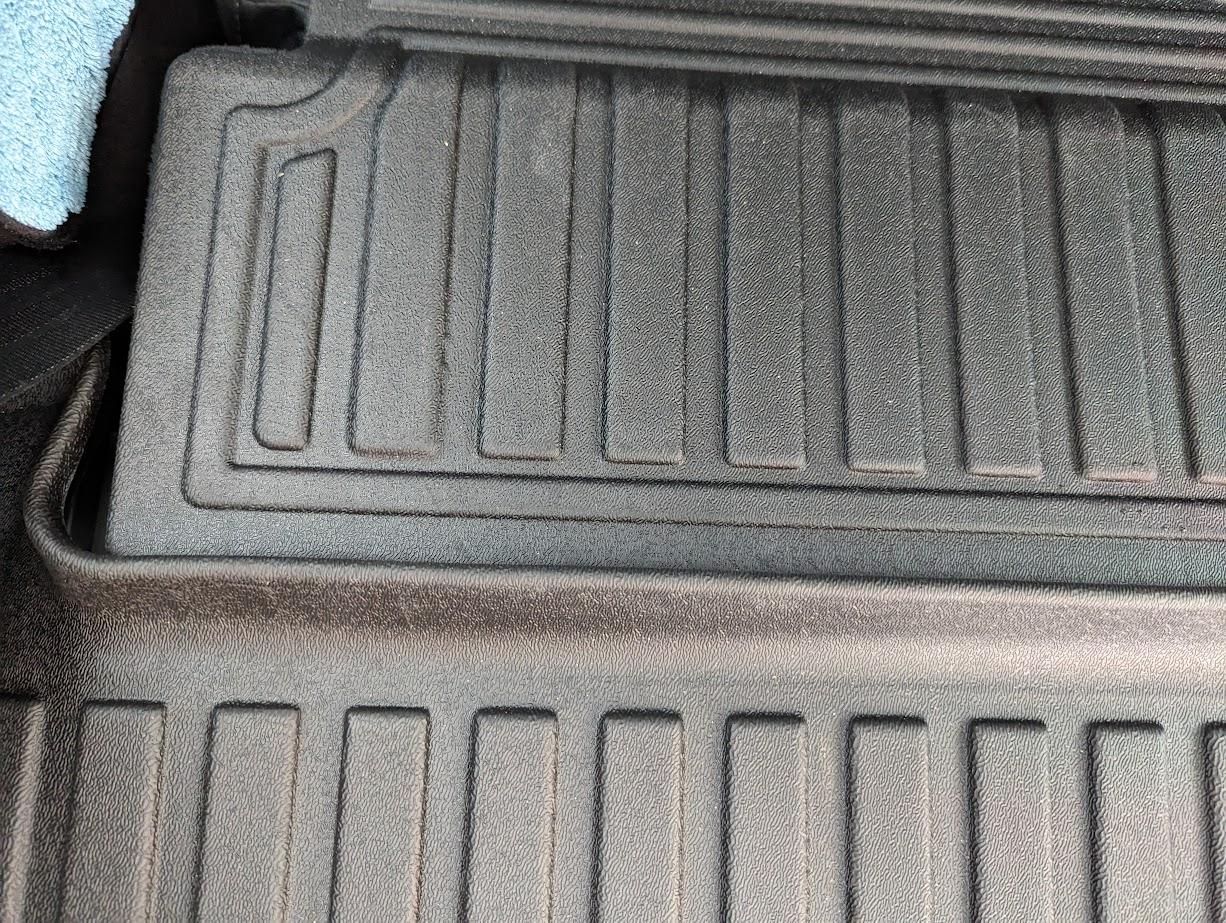 Rivian R1T R1S LinerX Floormats (All Three Rows) & Cargomat Liners (R1S/R1T) 9hFJSg5bSeA6_MvKnwoLW-8=w1226-h923-s-no?authuser=0