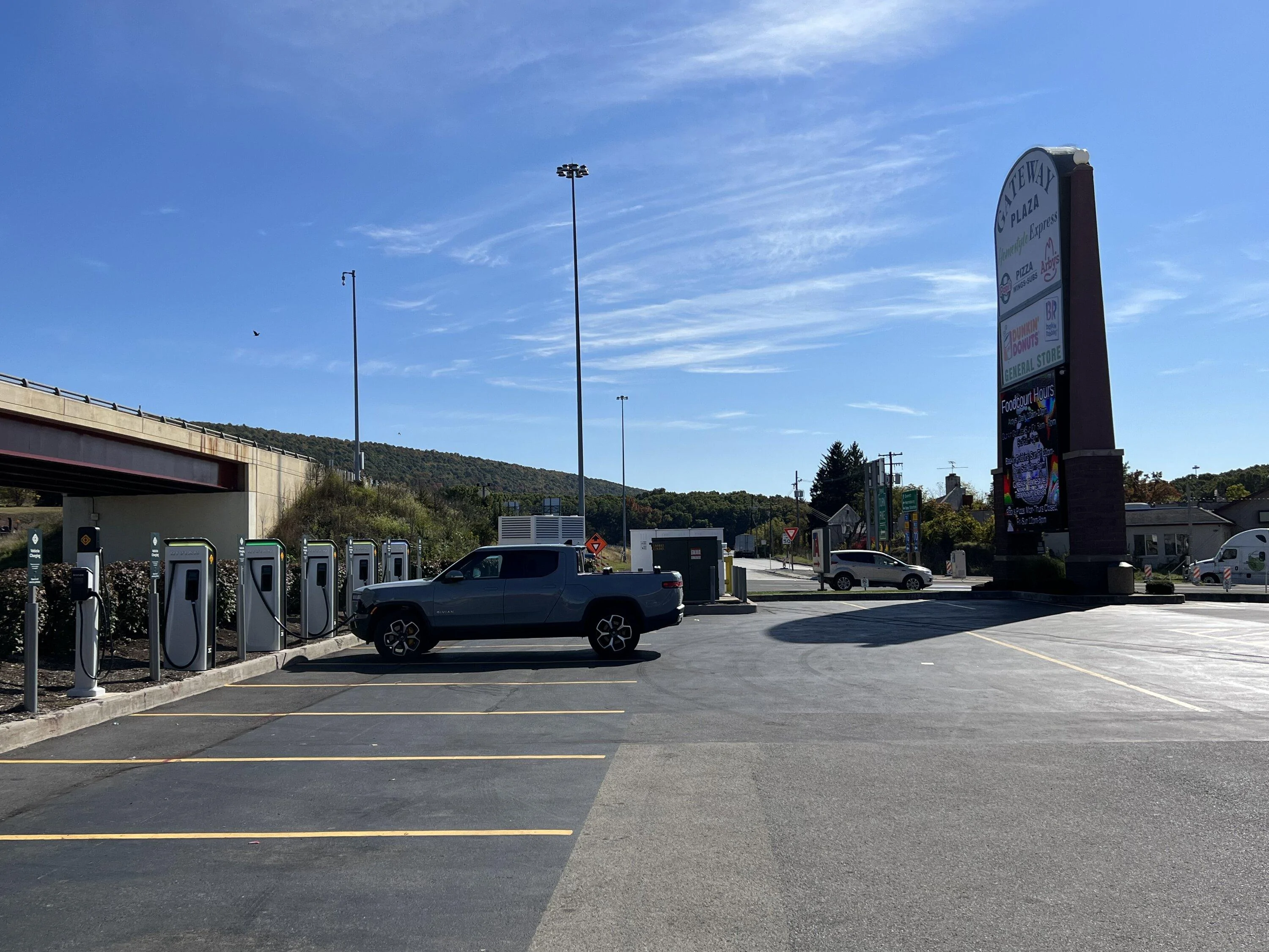Rivian R1T R1S Breezewood, PA RAN! IMG_3820