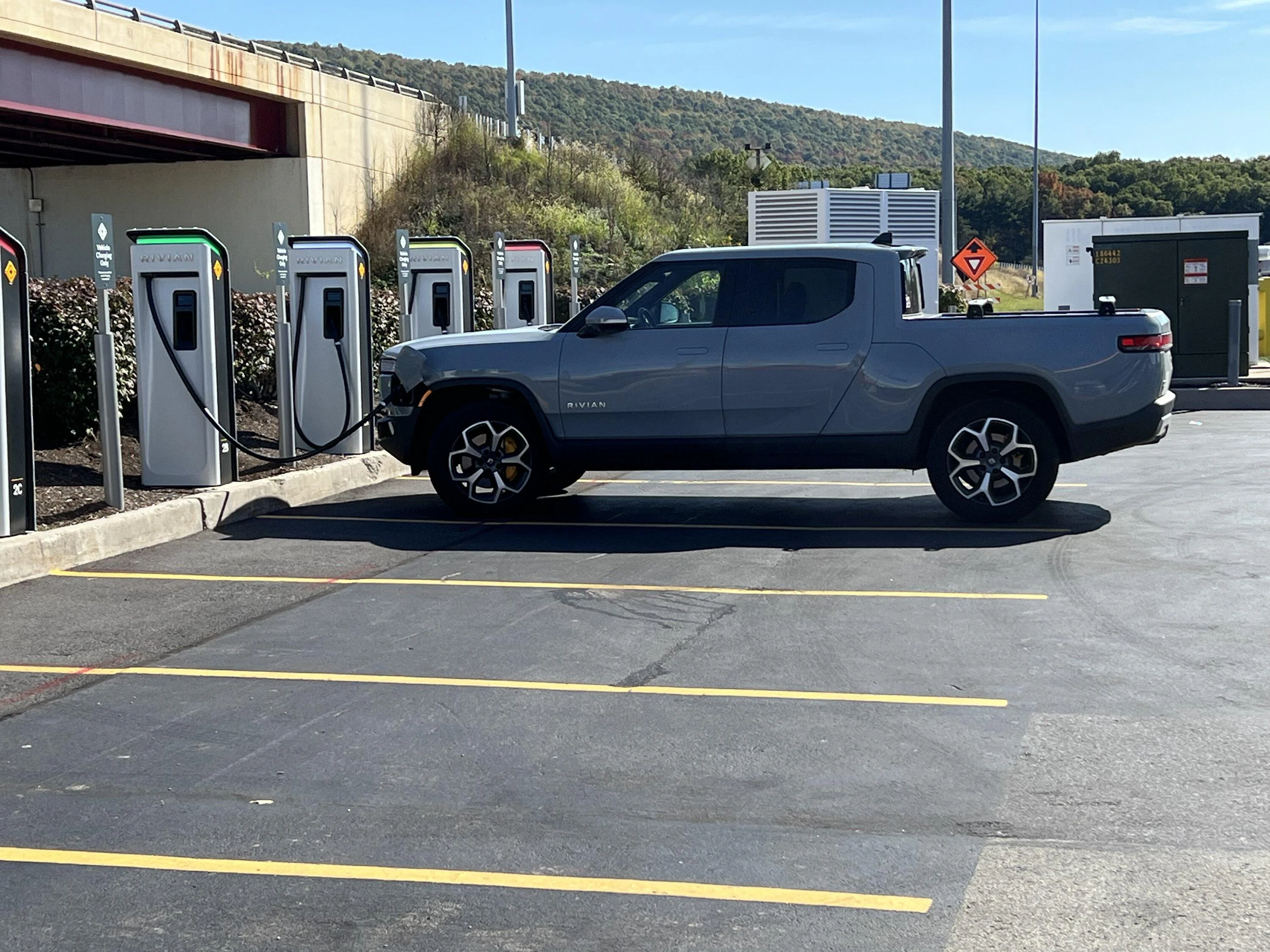 Rivian R1T R1S Breezewood, PA RAN! IMG_3821