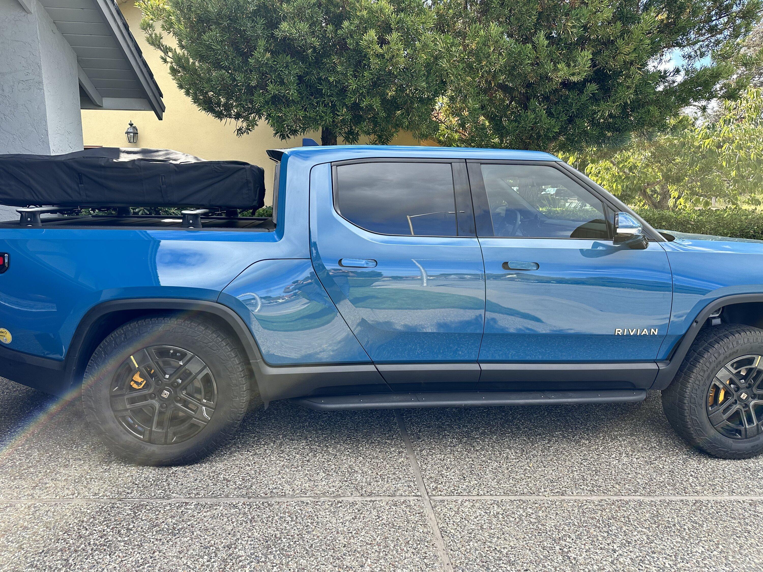 Rivian R1T R1S New Air Cruiser RTT IMG_2379