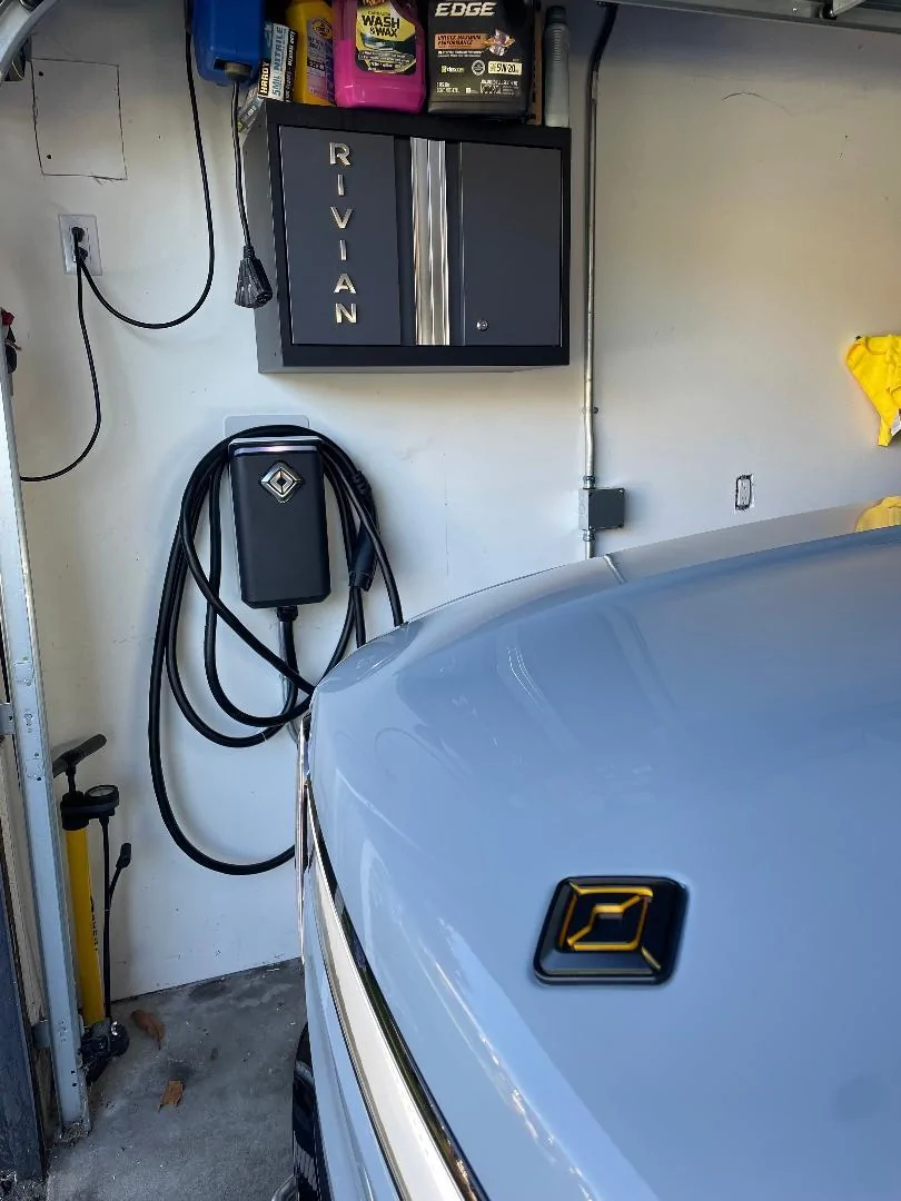 Rivian R1T R1S Recycled emblems chriv