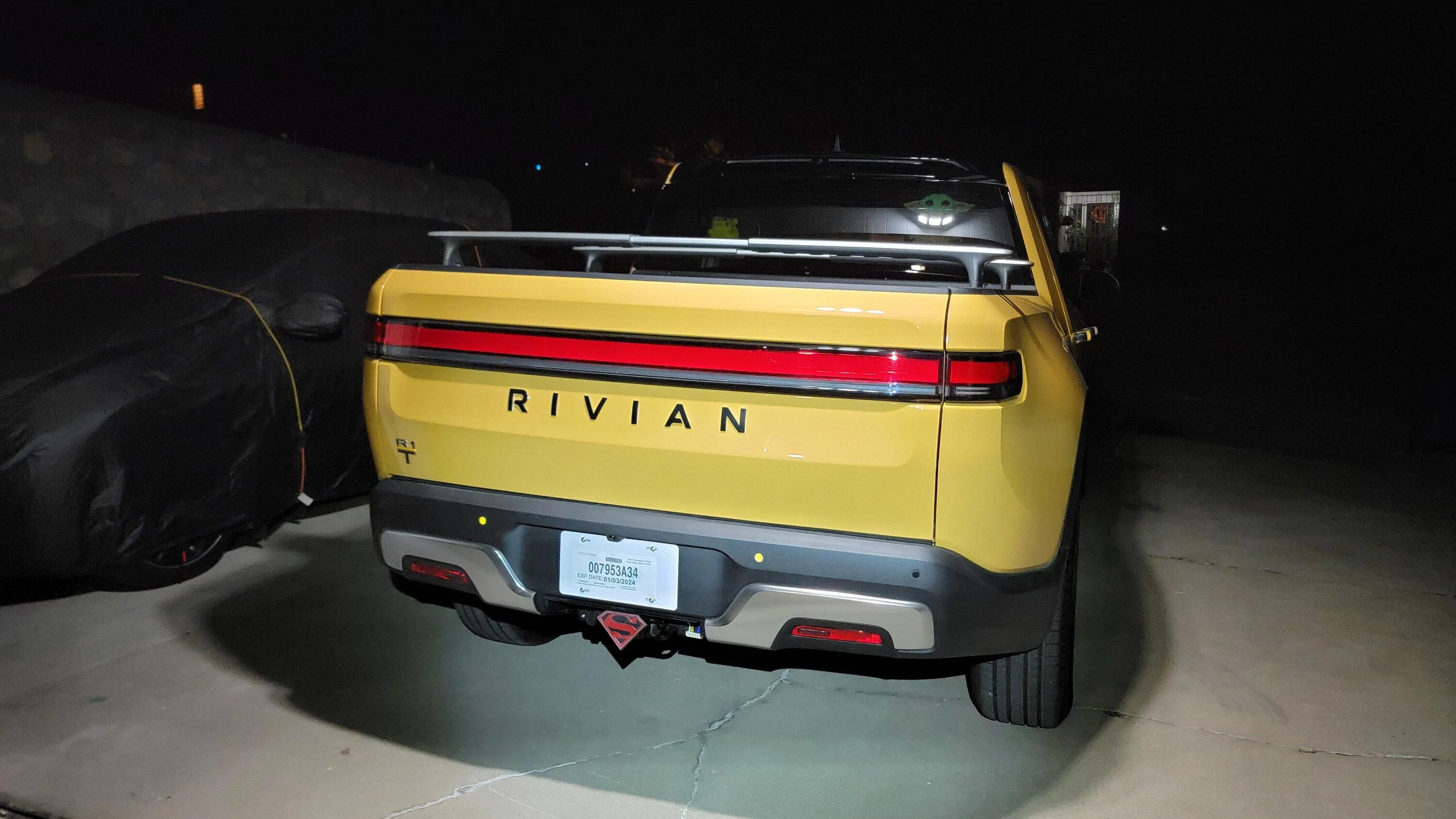 Rivian R1T R1S Hitch cover question 20231010_213435