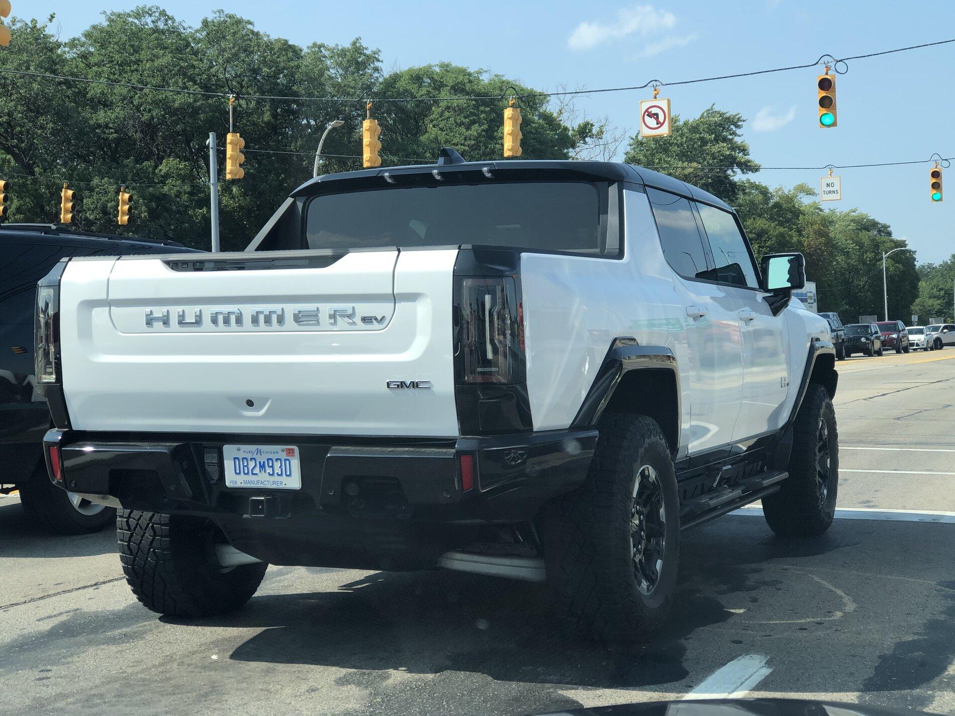 Rivian R1T R1S The Competition Spotted - GMC Hummer EV IMG_5253.JPG
