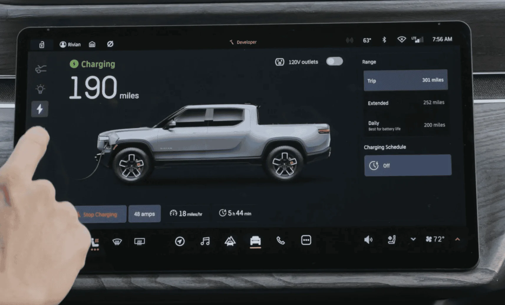 Rivian R1T R1S Motor Trend Review: The 2022 Rivian R1T Is the Most Remarkable Pickup We’ve Ever Driven 1630431869461