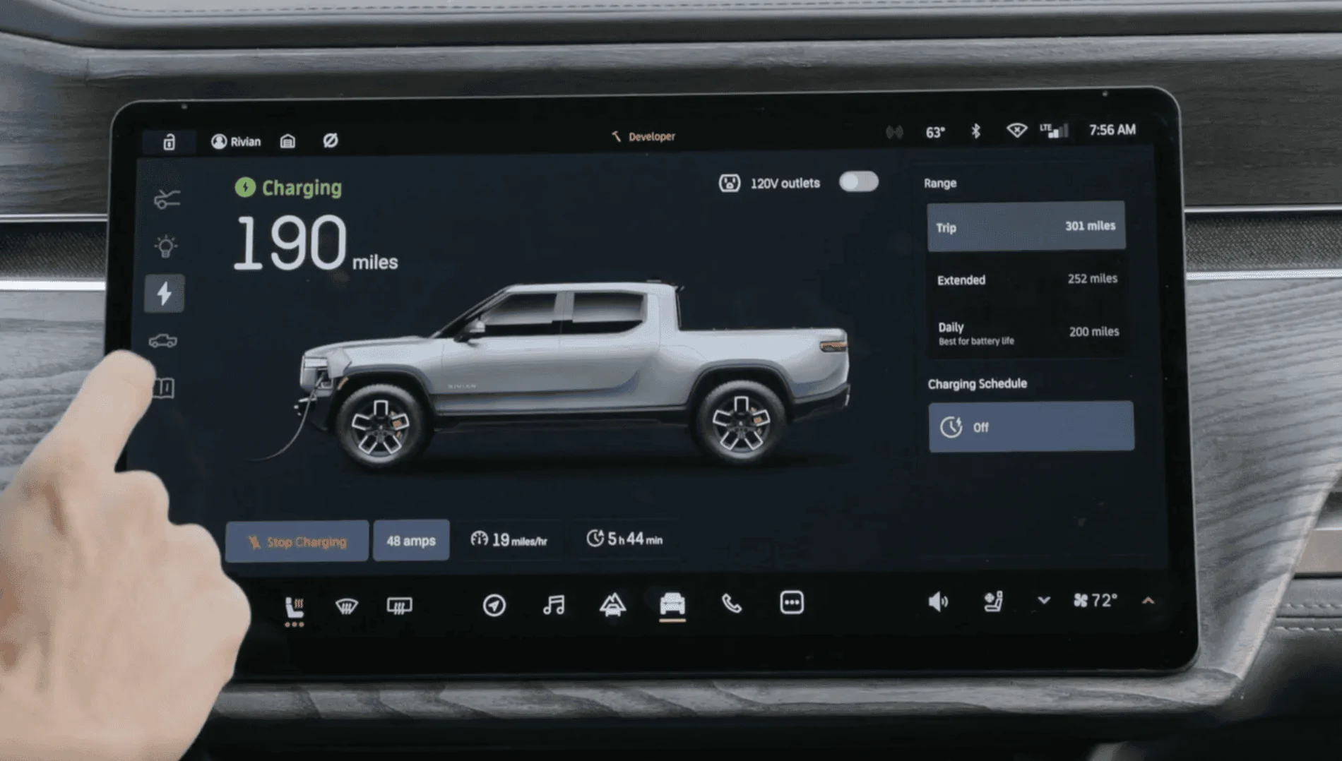 Rivian R1T R1S Charge to level Screen Shot 2021-08-31 at 11.43.41 AM
