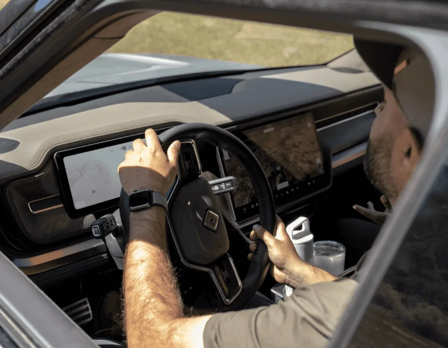 Rivian R1T R1S Motor Trend Review: The 2022 Rivian R1T Is the Most Remarkable Pickup We’ve Ever Driven Controls