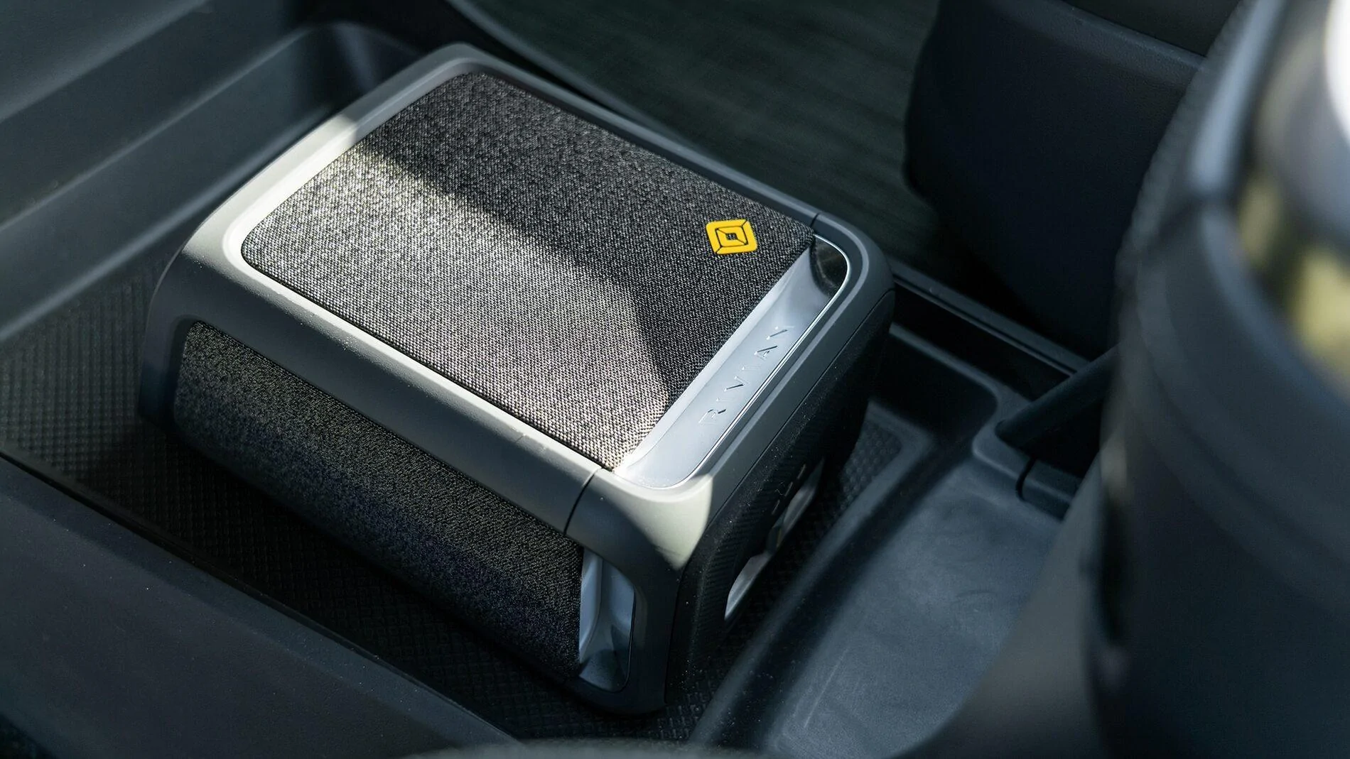 Rivian R1T R1S Motor Trend Review: The 2022 Rivian R1T Is the Most Remarkable Pickup We’ve Ever Driven 2022-Rivian-R1T-Bluetooth-Speaker-1