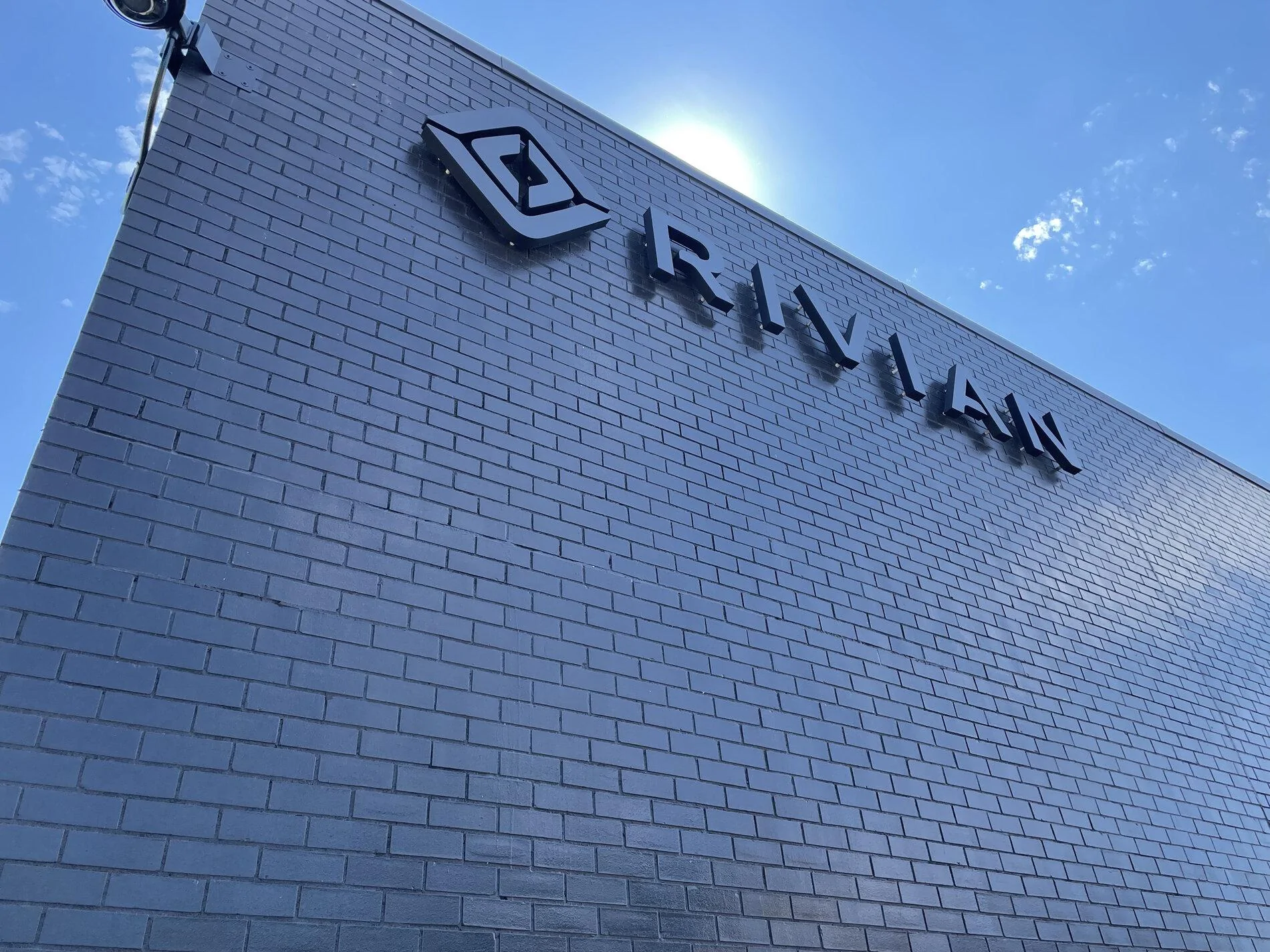 Rivian R1T R1S Brooklyn Rivian Service Center Sighting 8A9DAC98-1EB5-4DC3-8289-39FC6213CECE