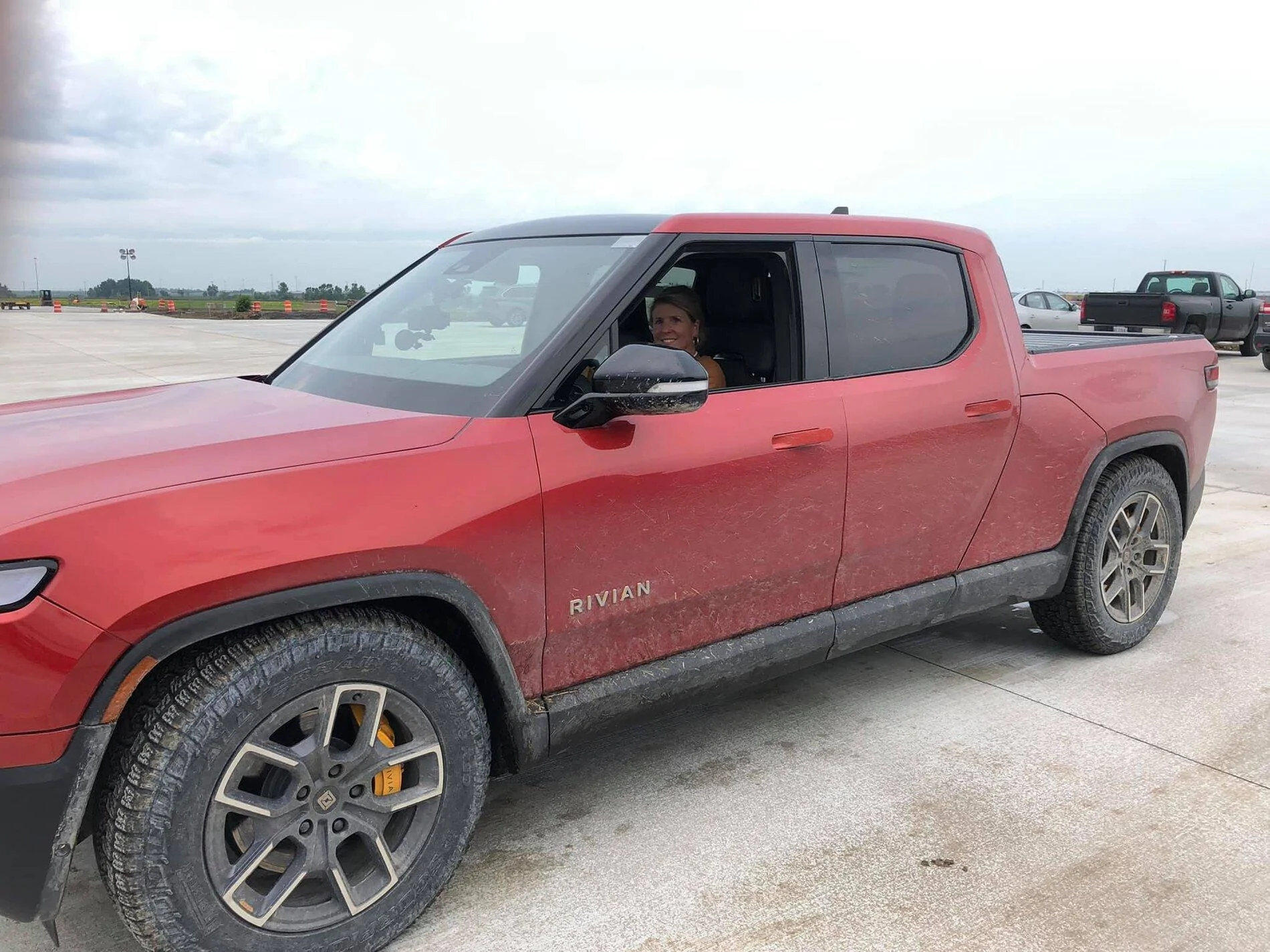 Rivian R1T R1S RED CANYON Rivian Photos Red Canyon R1T Pickup Pics 1