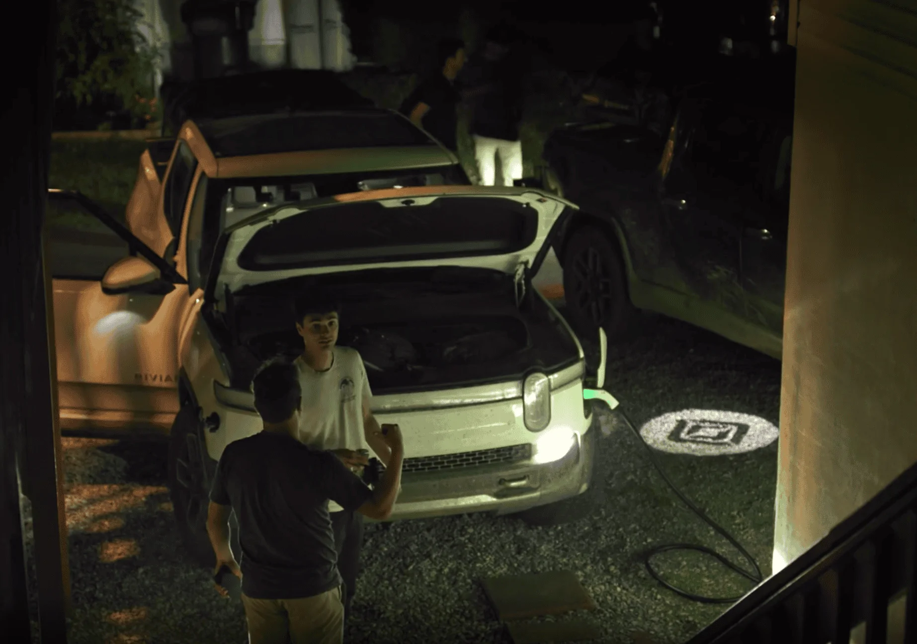 Rivian R1T R1S Motortrend Drives the 2022 Rivian R1T Off-Road Across the Trans-America Trail Screen Shot 2021-09-08 at 6.47.29 AM