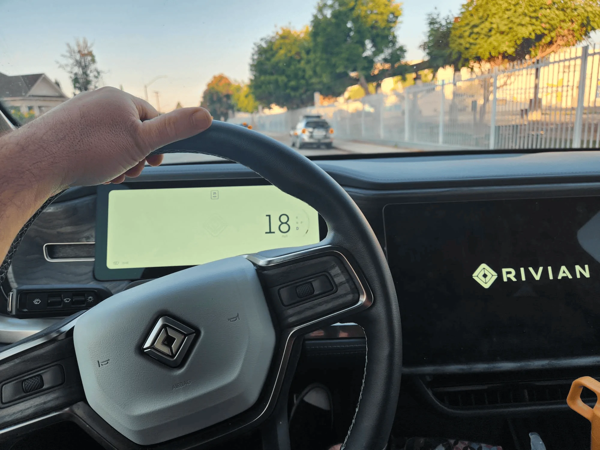 Rivian R1T R1S Is 2023.38.0 unstable? System rebooted while driving 1697643418508