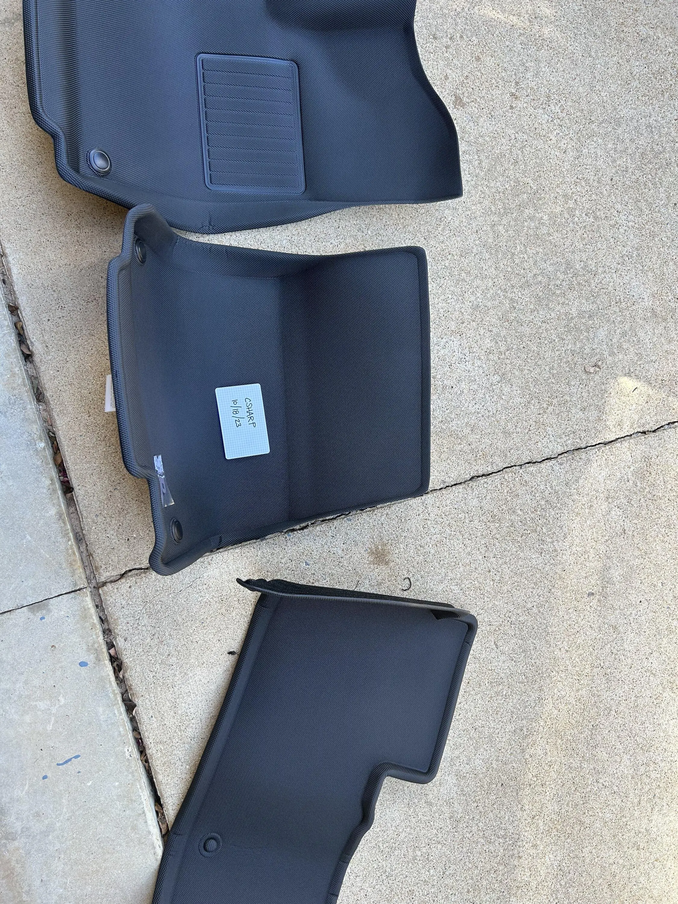 Rivian R1T R1S *Pending* New - 3D MAXPIDER KAGU FLOOR LINERS IMG_2046