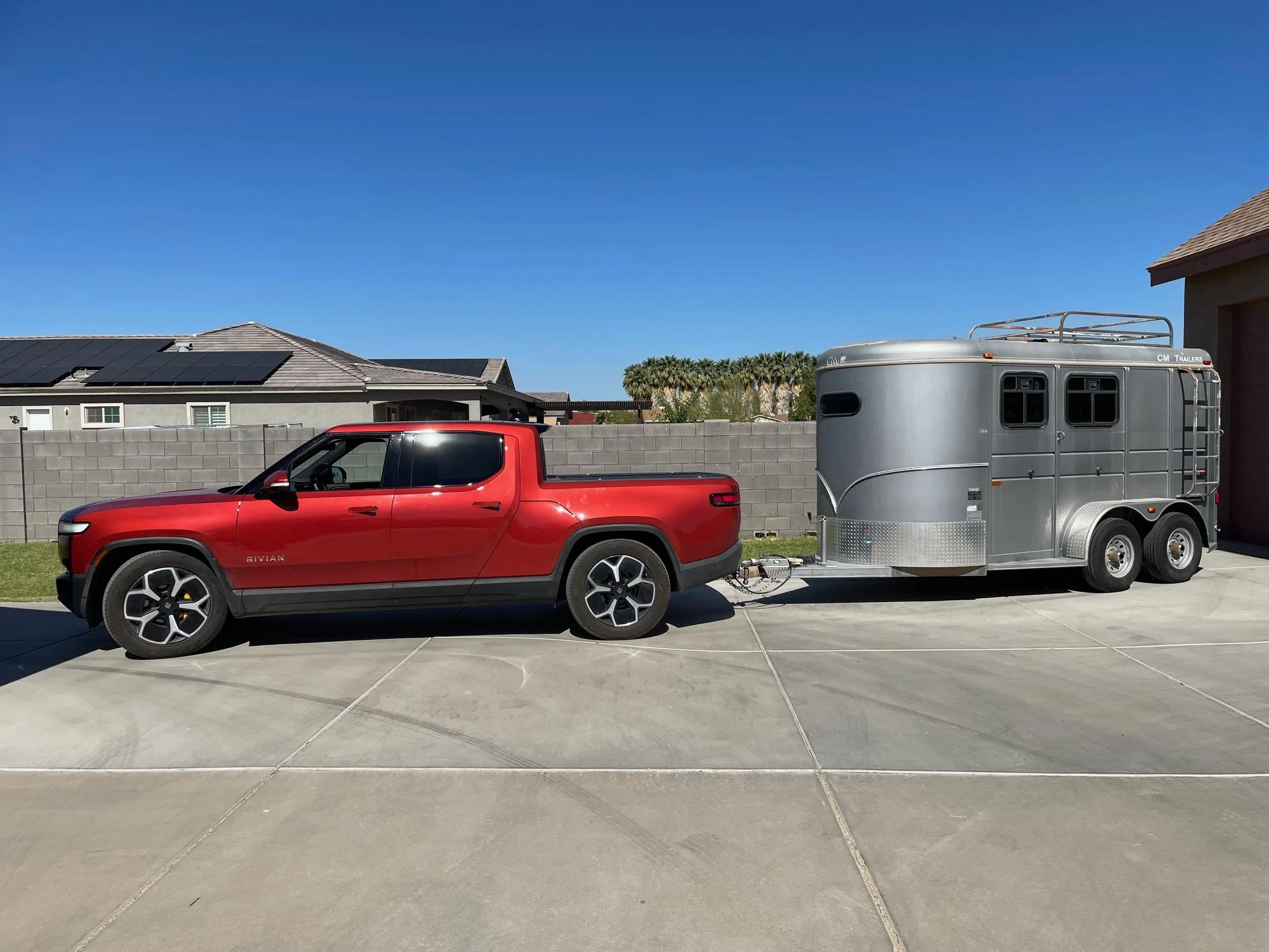 Rivian R1T R1S My initial results with new Tow Mode HorseTrailer