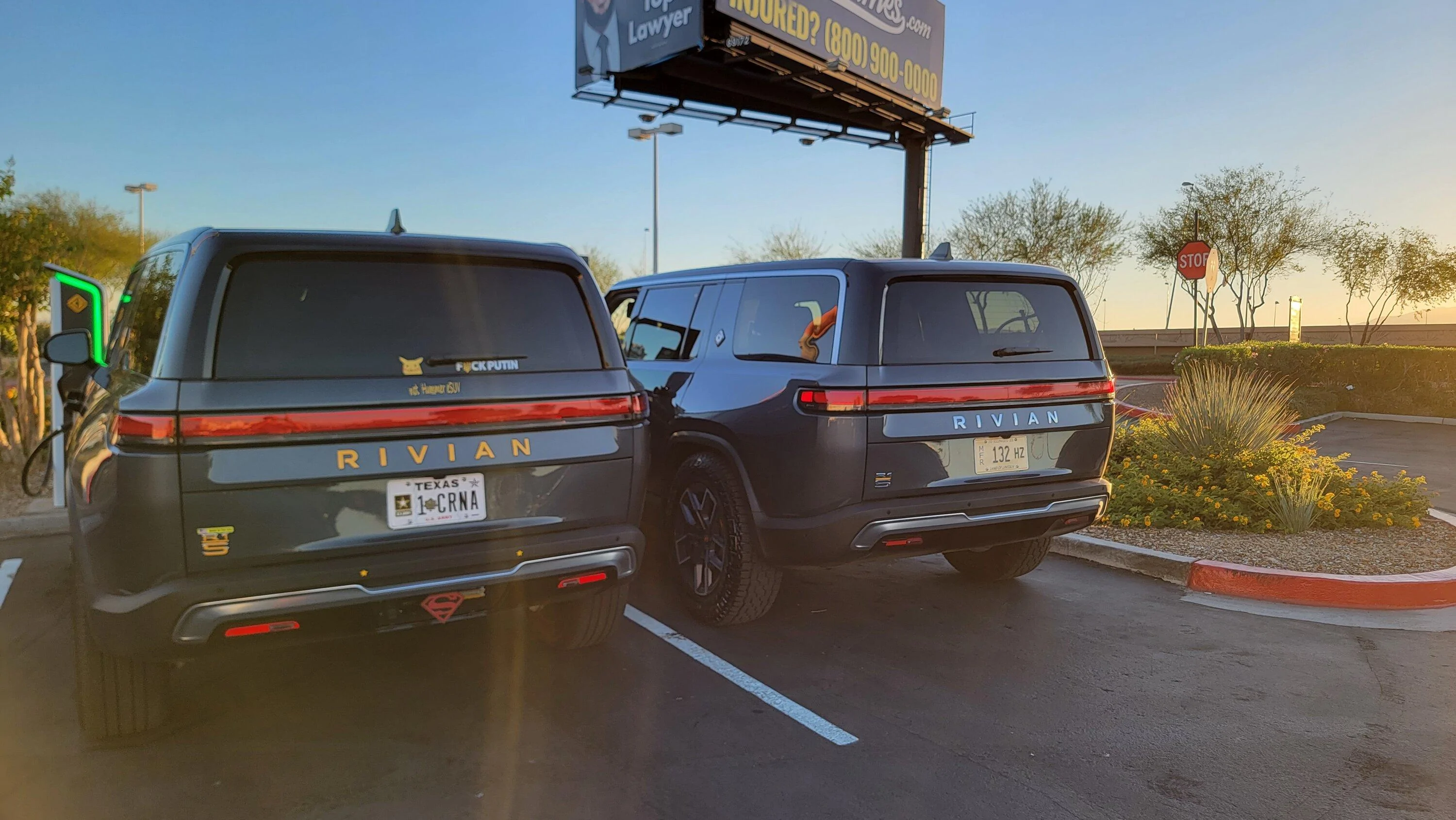 Rivian R1T R1S RAN in Las Vegas is great! Quick charge to reach Barstow RAN - Higher MPH or Lower MPH?? 20231018_173622