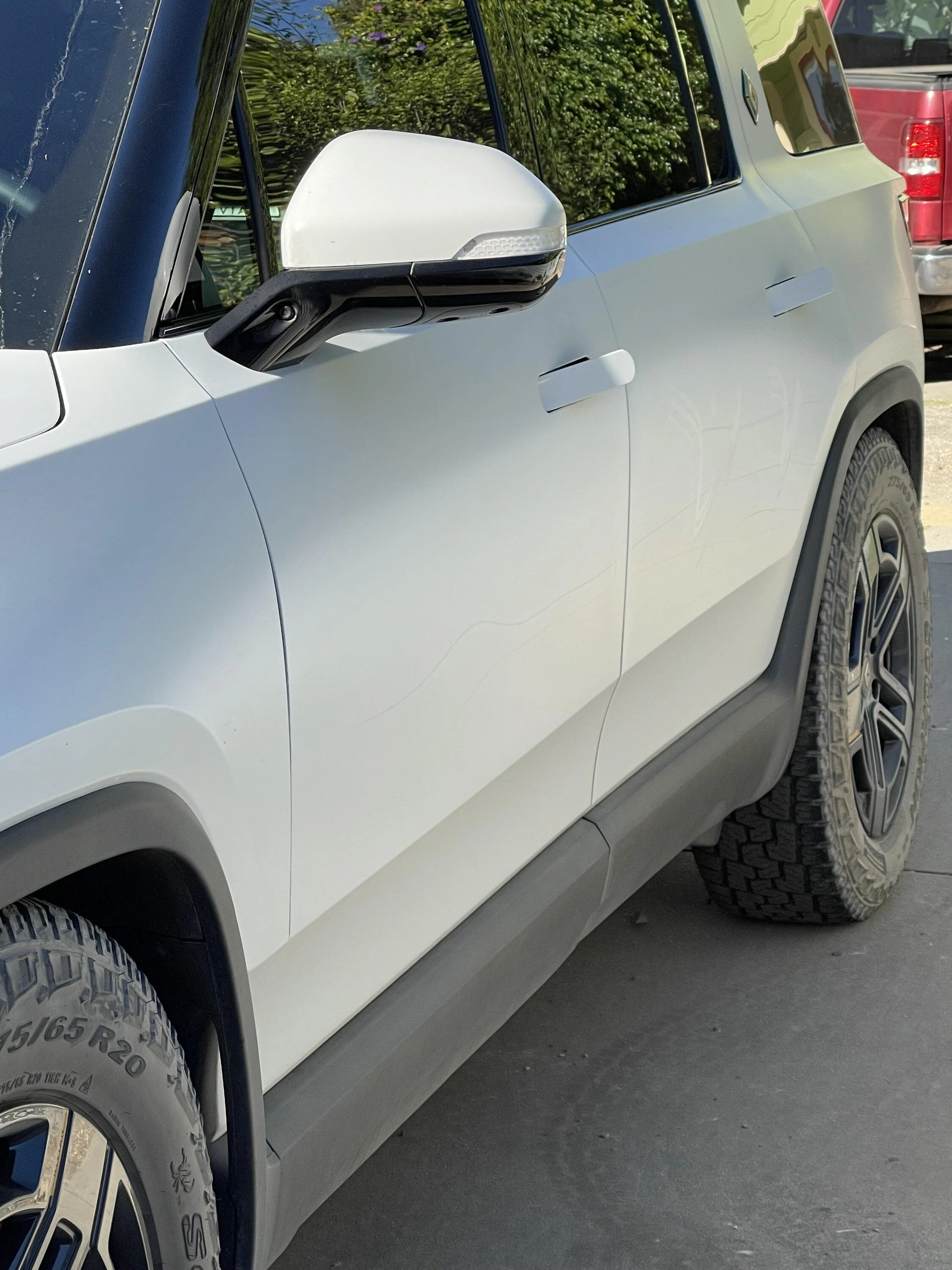 Rivian R1T R1S Rivian R1S (Glacier White) in Stealth Matte wrap, ceramic coating & ceramic tint, chrome delete, de-lettered IMG_6670
